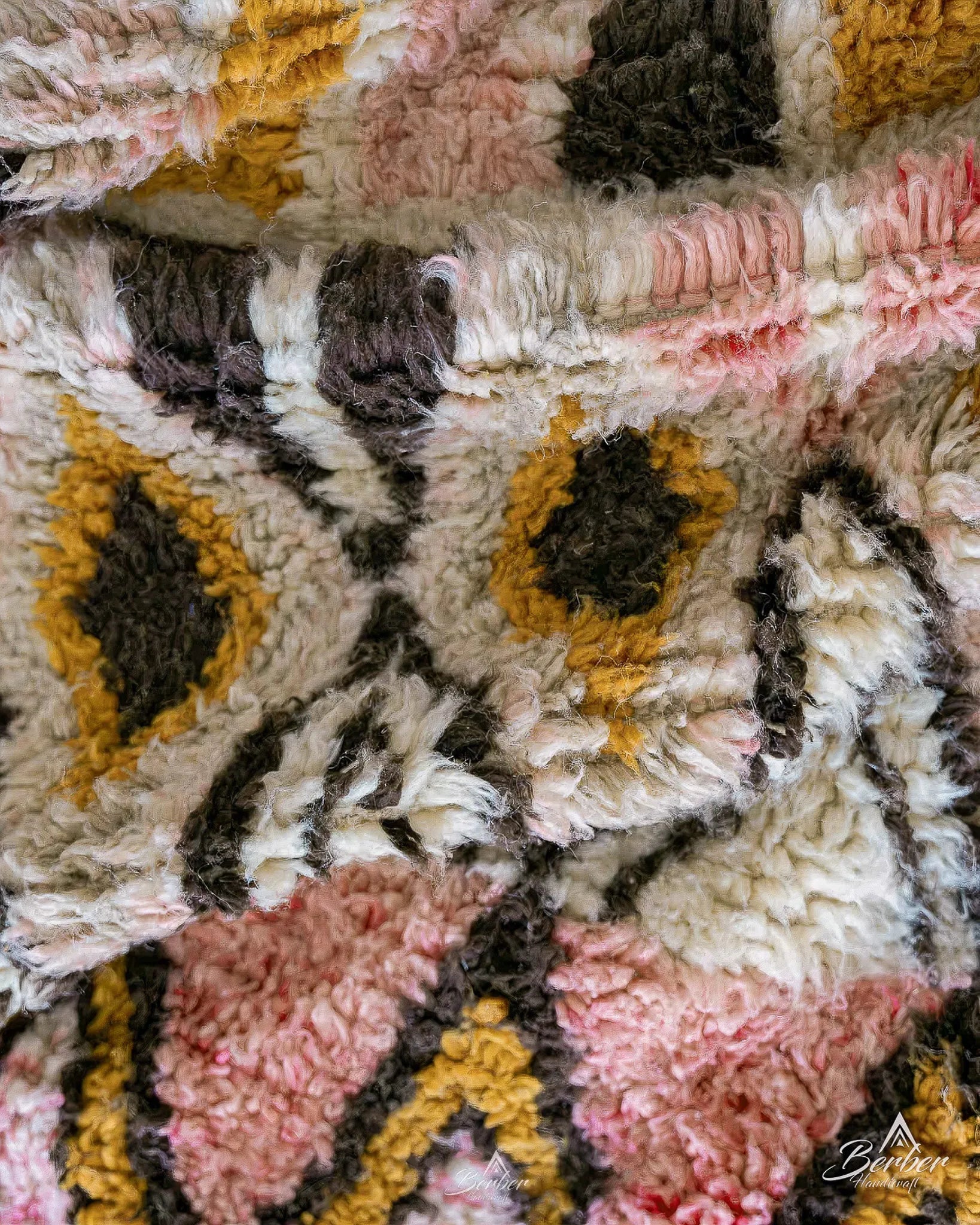 Abstract Boujaad Rug 3 X 5 Ft | 90 X 150 Cm