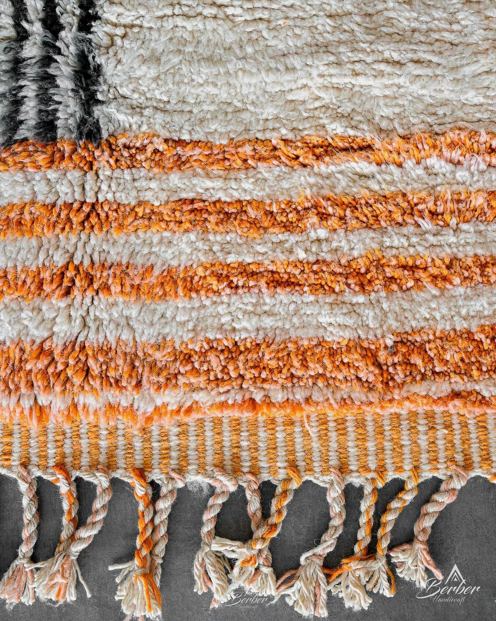 Authentic Boho Rug 3 X 5 Ft | 90 X 150 Cm / With Tassels / Short (0.4” / 1 cm)