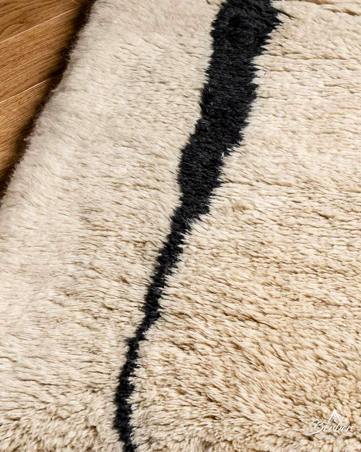 Minimalist Moroccan Runner Rug 2 X 6 Ft | 60 X 180 Cm / With Tassels / Short (0.4” / 1 cm)