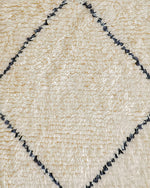Diamond Beni Ourain Runner 2 X 6 Ft | 60 X 180 Cm / With Tassels / Short (0.4” / 1 cm)