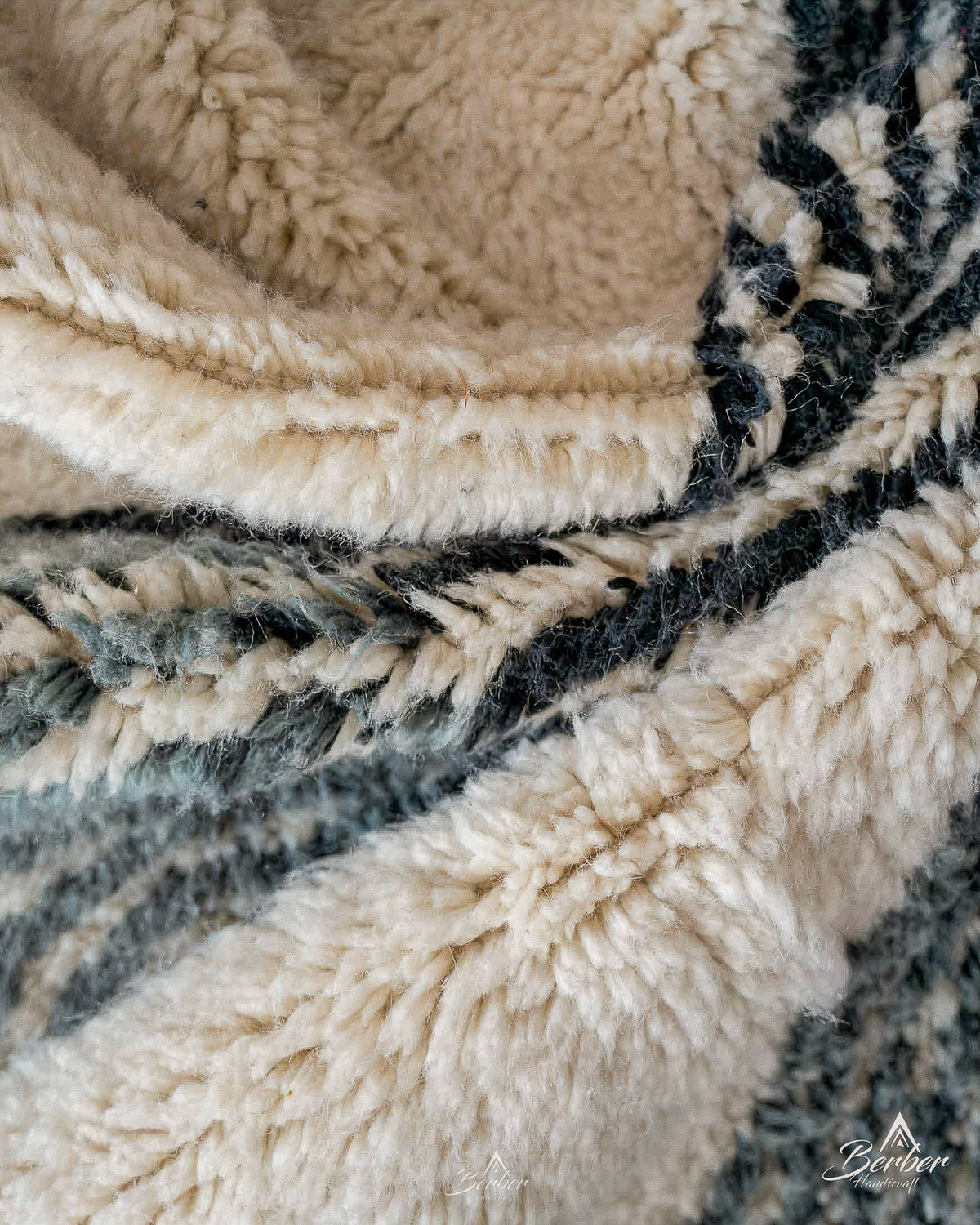 Beni Ourain Wool Rug 3 X 5 Ft | 90 X 150 Cm / With Tassels / Short (0.4” / 1 cm)