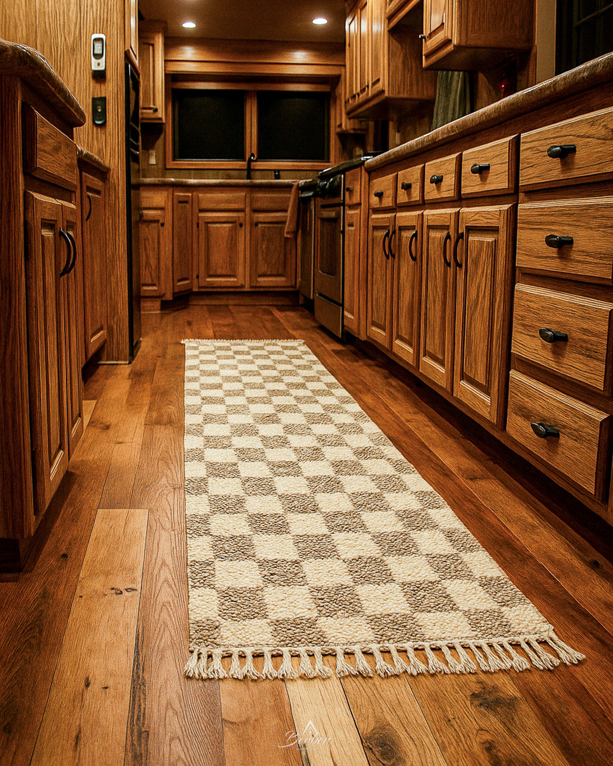 Brown Checkered Runner 2 X 6 Ft | 60 X 180 Cm / With Tassels / Short (0.4” / 1 cm)