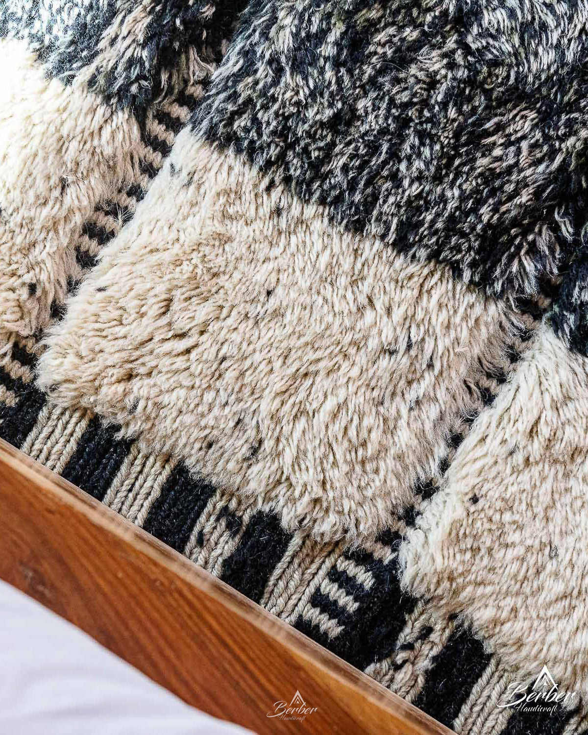 Classic Black Moroccan Rug 3 X 5 Ft | 90 X 150 Cm / With Tassels / Short (0.4” / 1 cm)