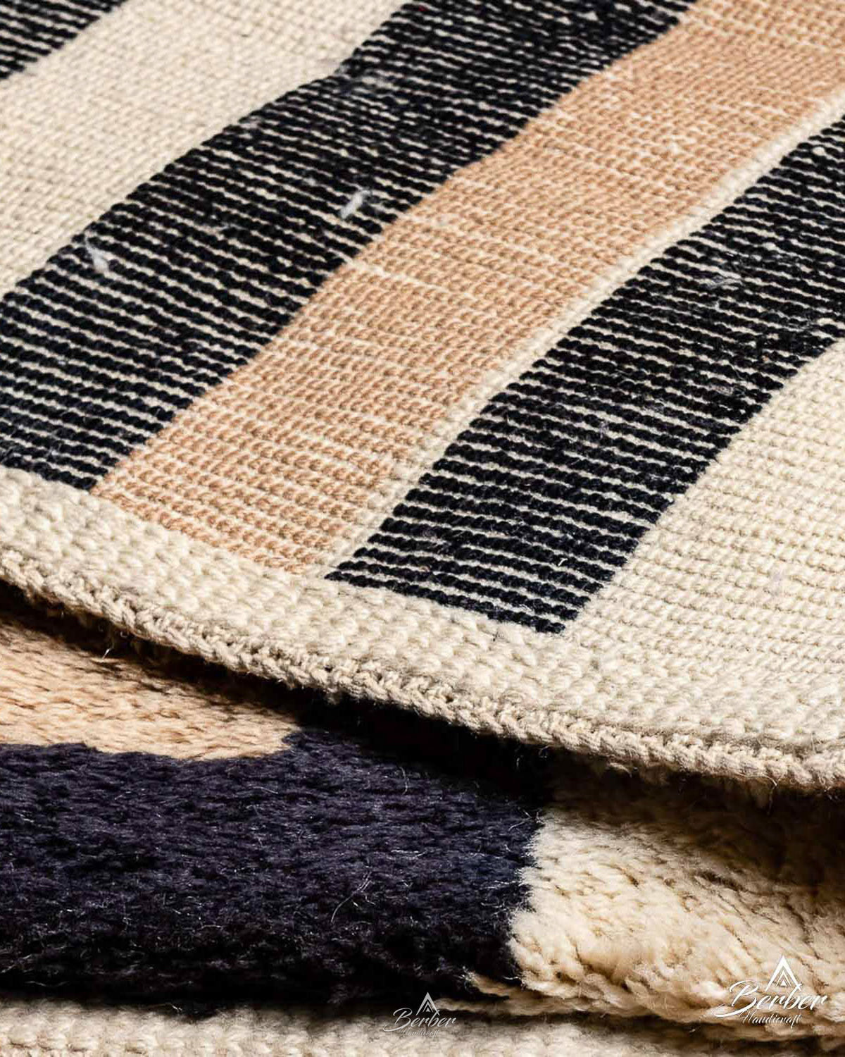 Moroccan Berber Rug 3 X 5 Ft | 90 X 150 Cm / With Tassels / Short (0.4” / 1 cm)
