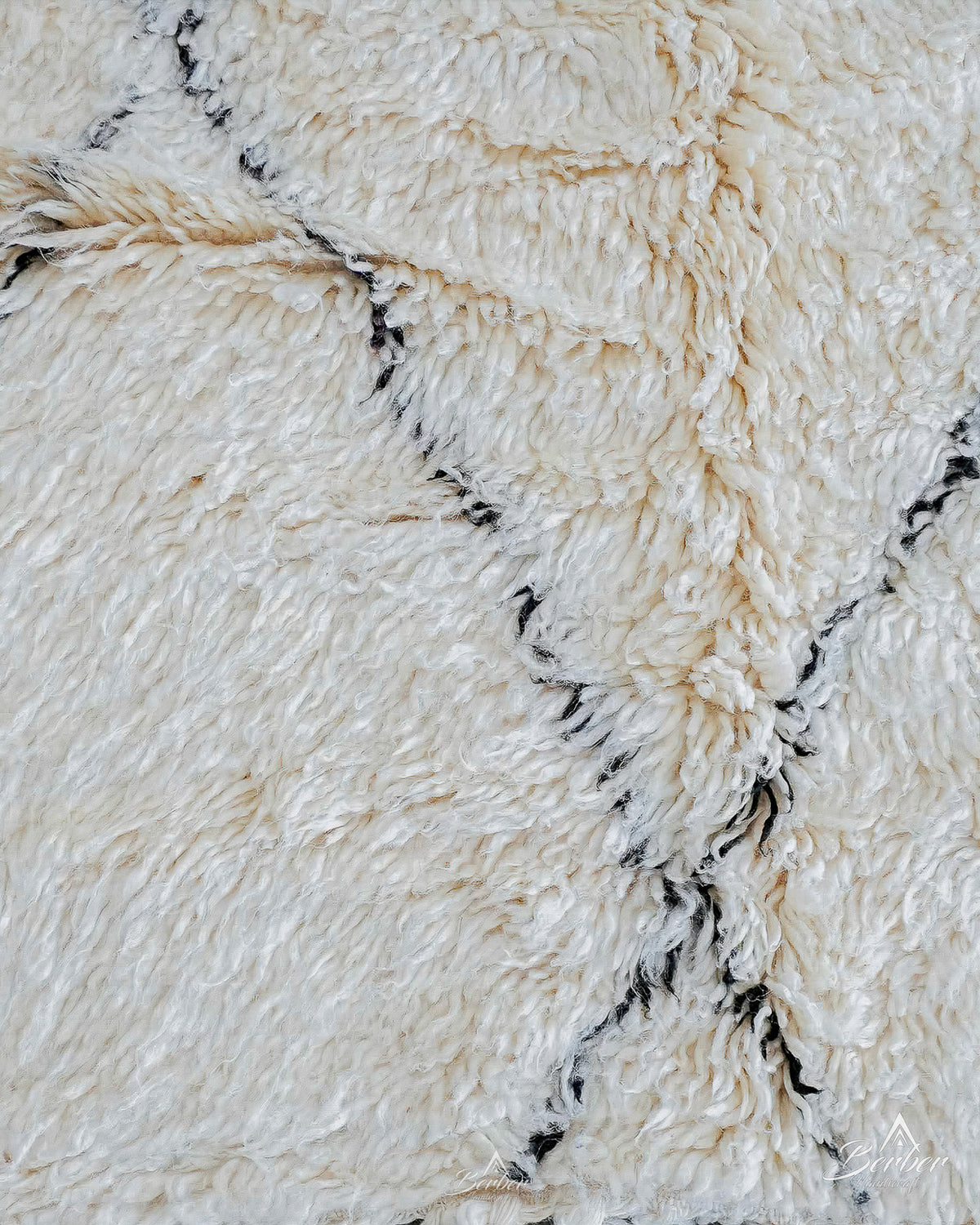 Moroccan Treillis Rug 3 X 5 Ft | 90 X 150 Cm / With Tassels / Short (0.4” / 1 cm)