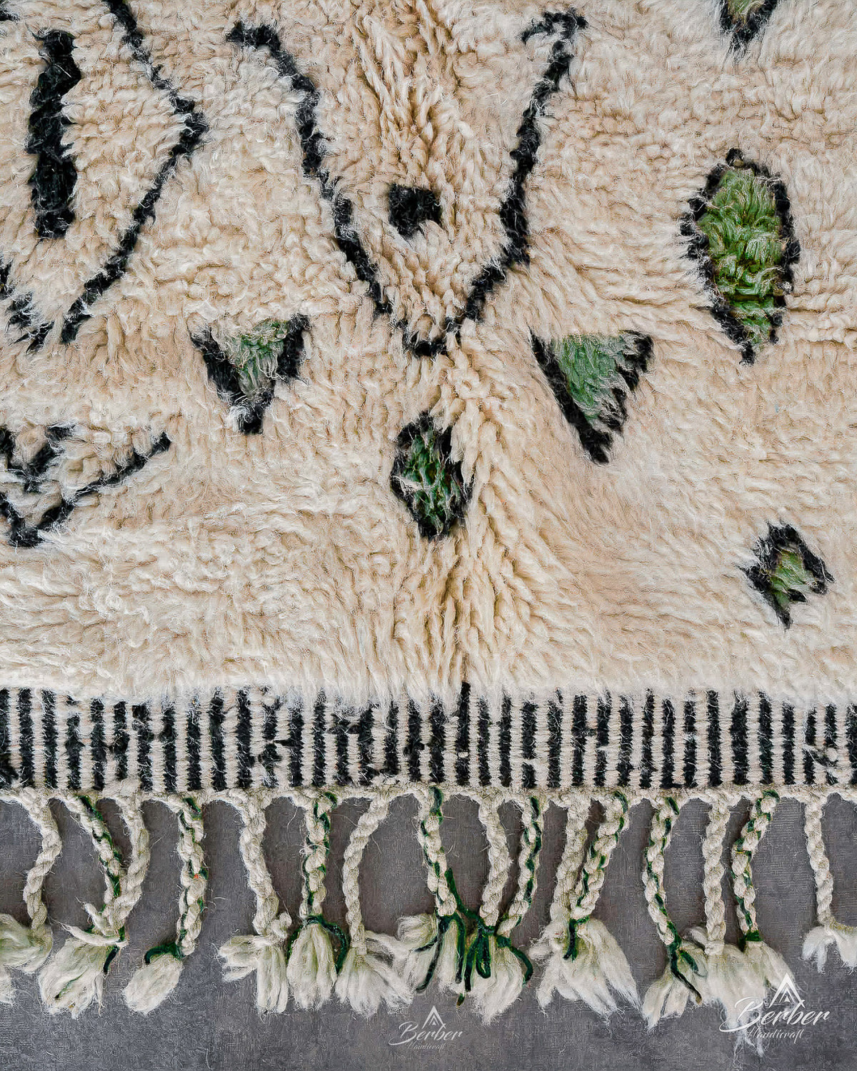 White and Green Azilal Rug 3 X 5 Ft | 90 X 150 Cm / With Tassels / Short (0.4” / 1 cm)