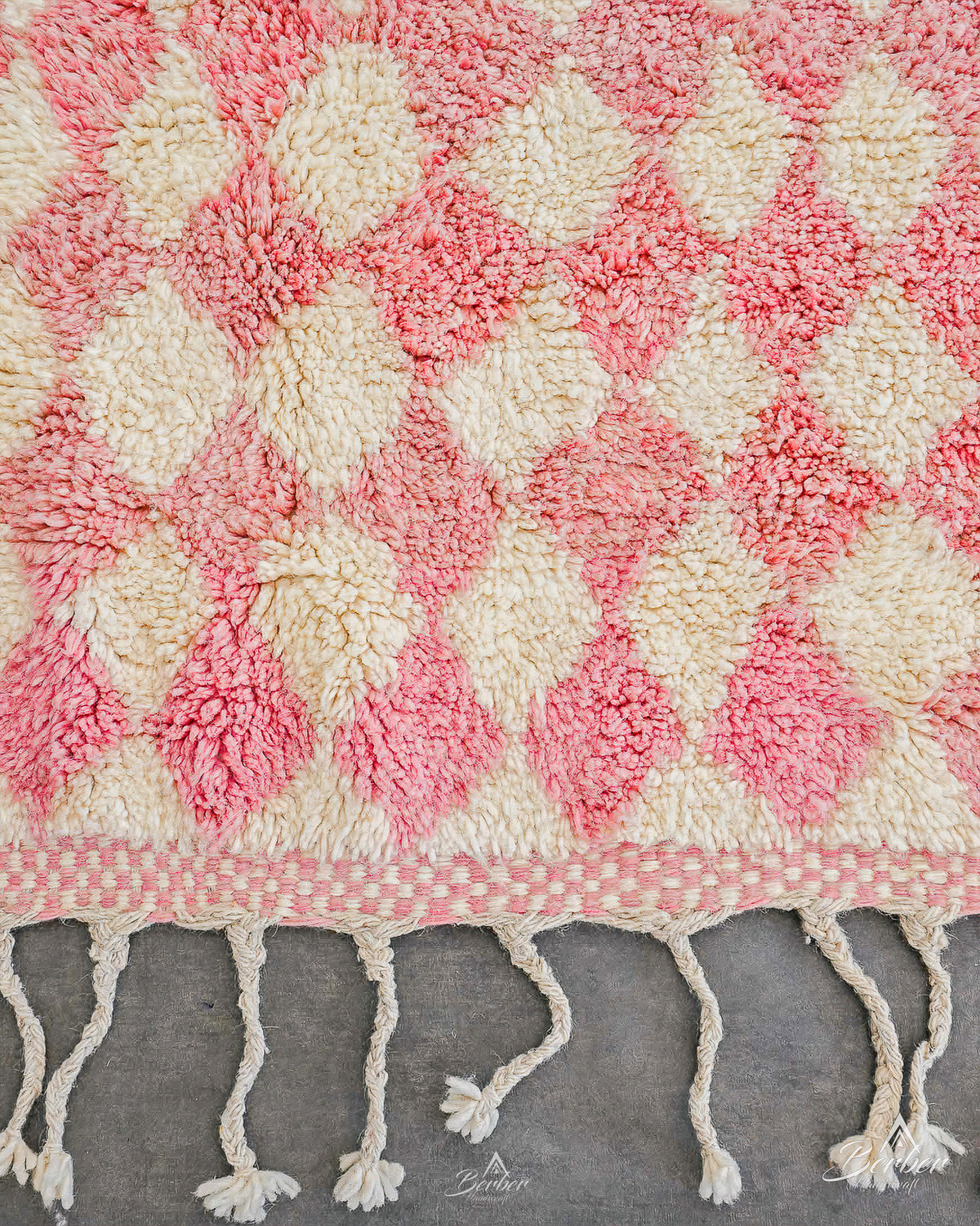 Pink Checkered Wool Rug 3 X 5 Ft | 90 X 150 Cm / With Tassels / Short (0.4” / 1 cm)