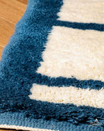 Minimalist Runner Rug 2 X 6 Ft | 60 X 180 Cm / With Tassels / Short (0.4” / 1 cm)