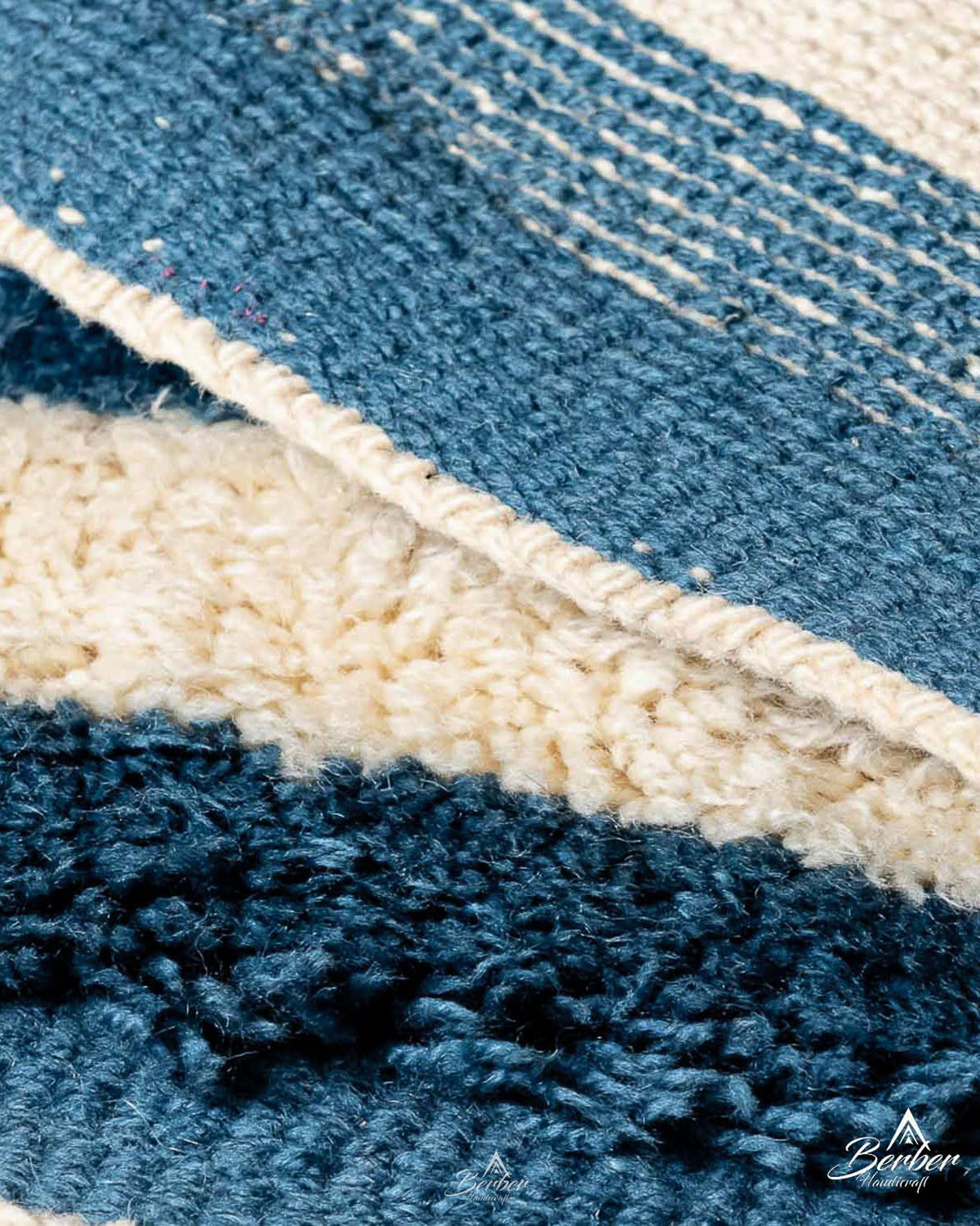 Minimalist Runner Rug 2 X 6 Ft | 60 X 180 Cm / With Tassels / Short (0.4” / 1 cm)