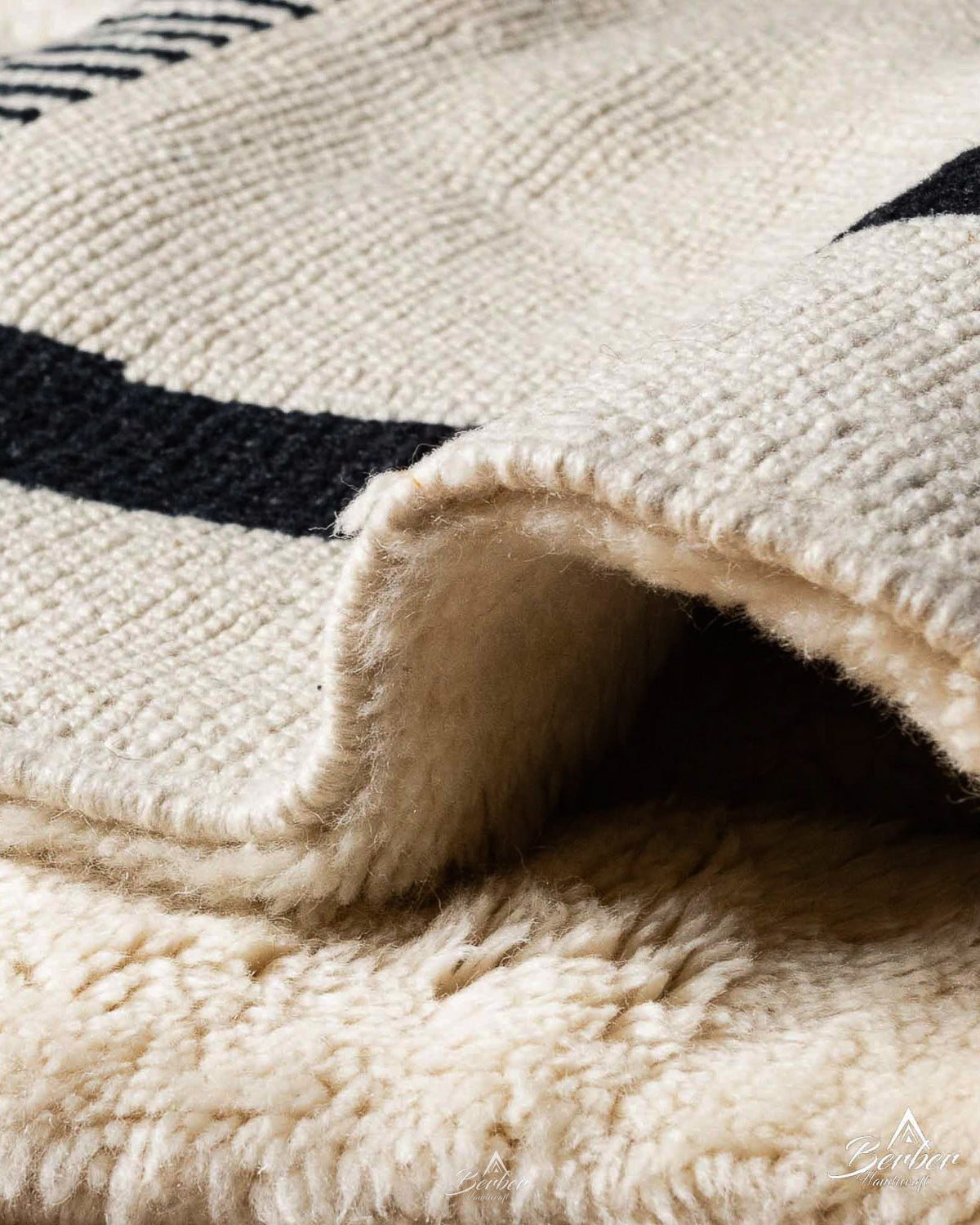 Moroccan Wool Runner 2 X 6 Ft | 60 X 180 Cm / With Tassels / Short (0.4” / 1 cm)