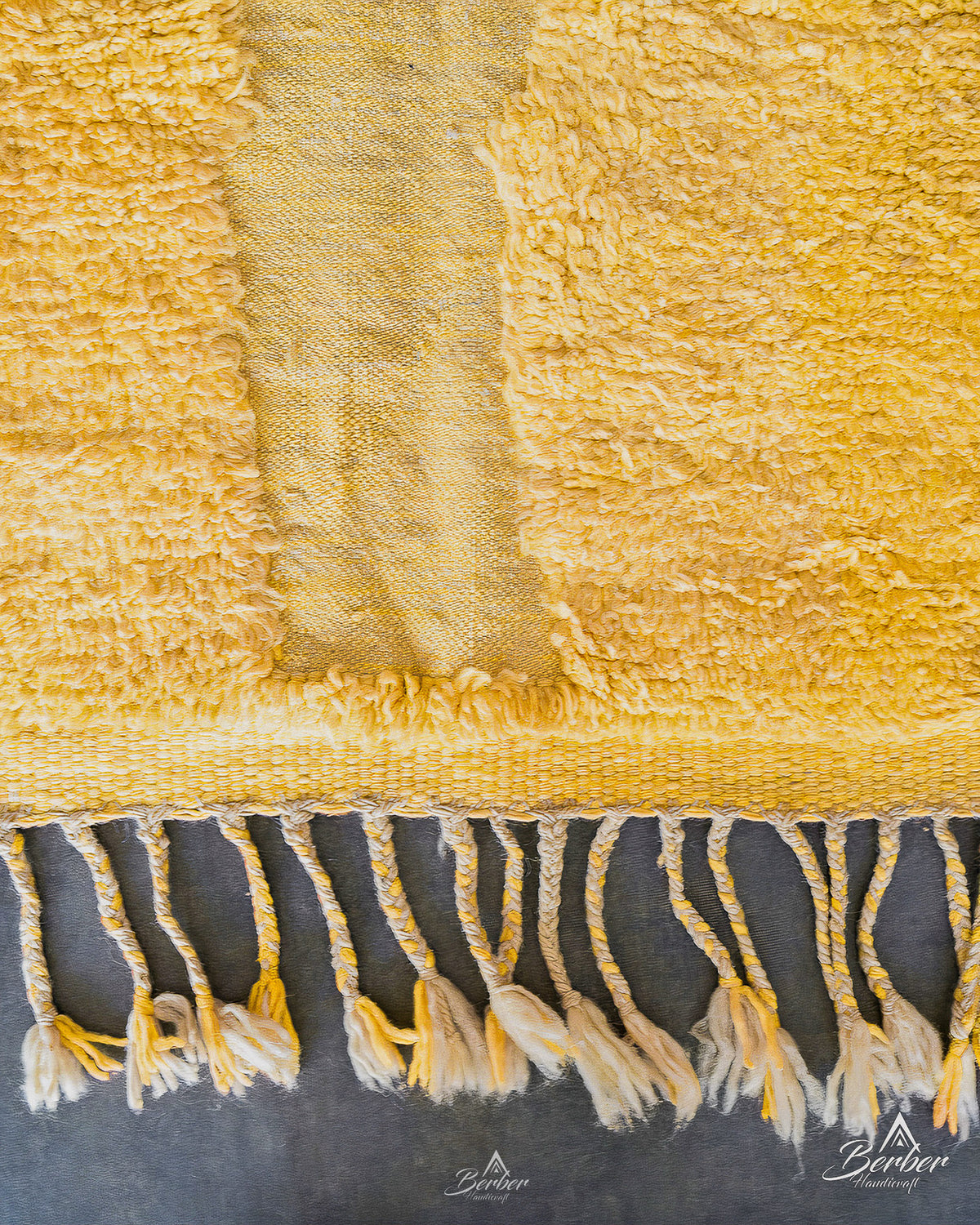 Yellow Irregular Rug 3 X 5 Ft | 90 X 150 Cm / With Tassels / Short (0.4” / 1 cm)