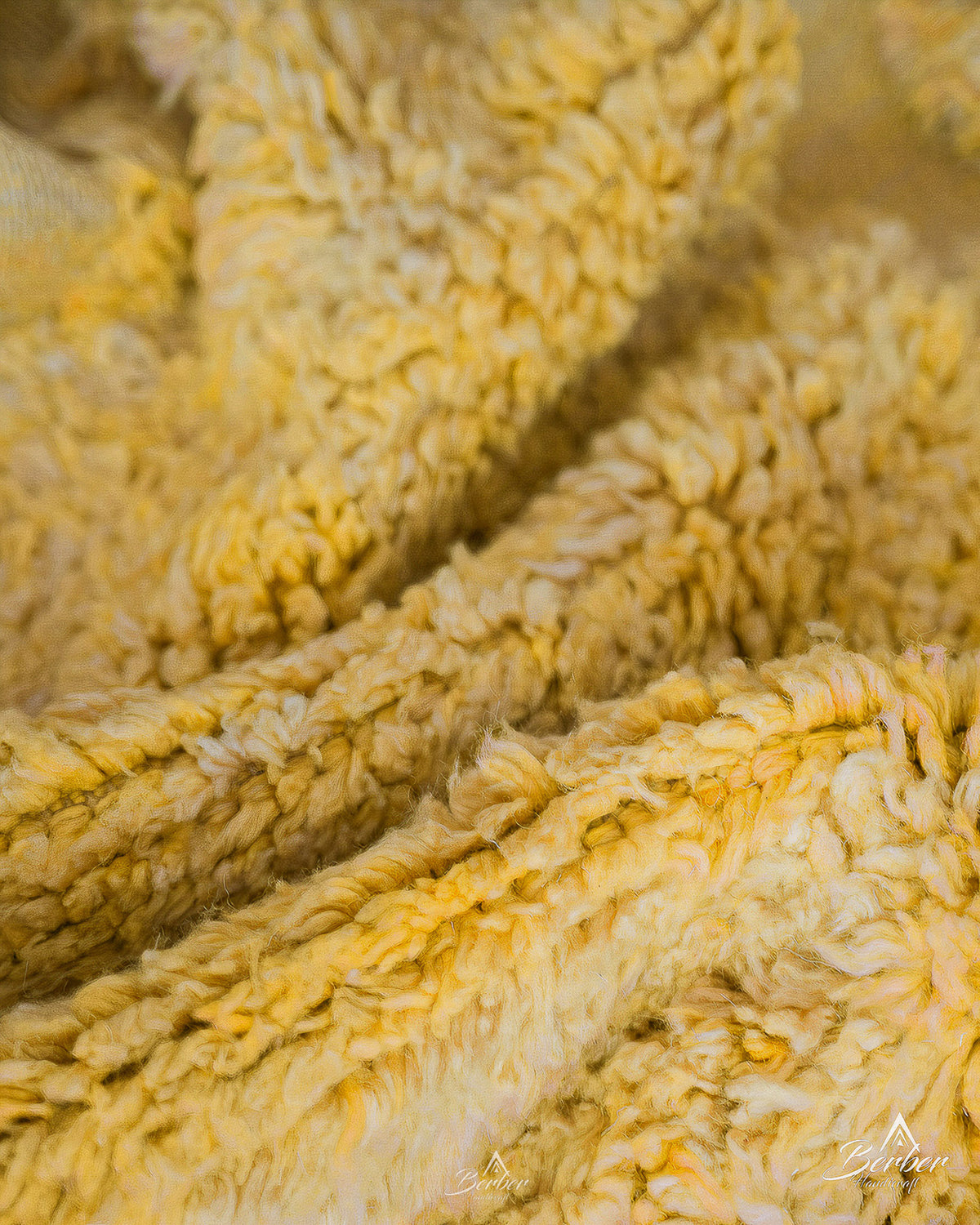 Yellow Irregular Rug 3 X 5 Ft | 90 X 150 Cm / With Tassels / Short (0.4” / 1 cm)