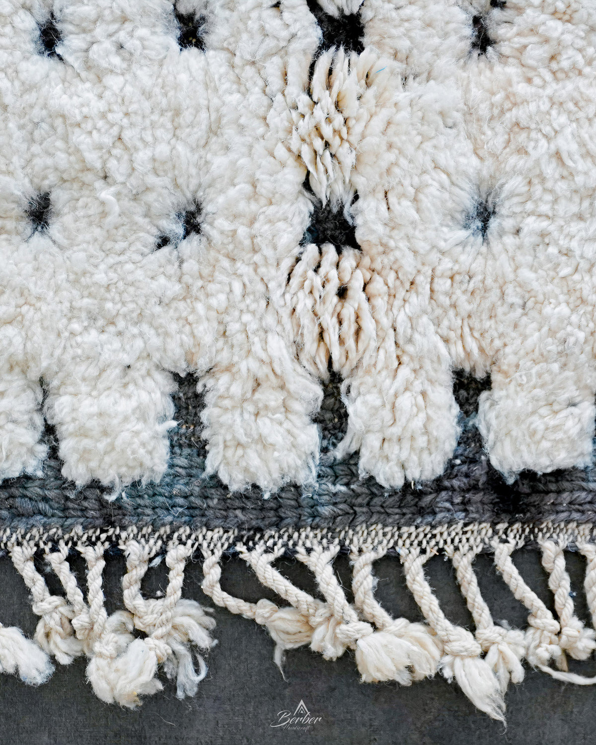 Hand Knotted Wool Rug 3 X 5 Ft | 90 X 150 Cm / With Tassels / Short (0.4” / 1 cm)
