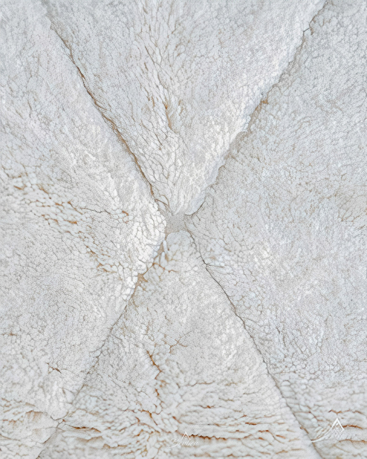 Off White Runner 2 X 6 Ft | 60 X 180 Cm / With Tassels / Short (0.4” / 1 cm)
