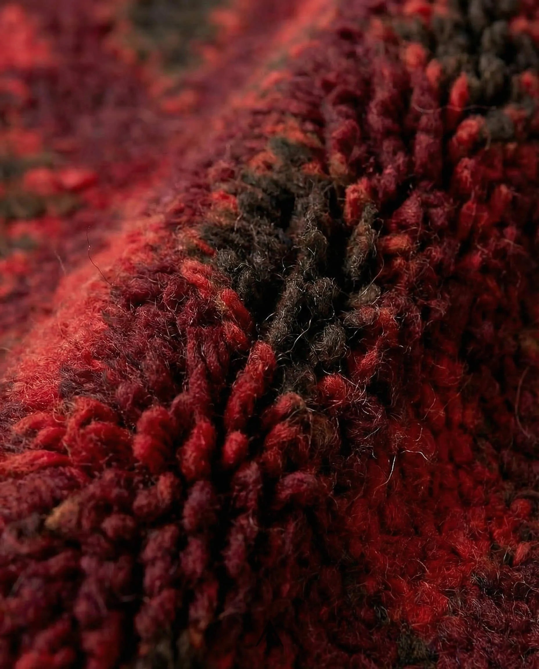 Antique Area Rug 6.6x9 ft — 200x277 cm-Berber Handicraft