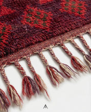 Antique Area Rug 6.6x9 ft — 200x277 cm-Berber Handicraft