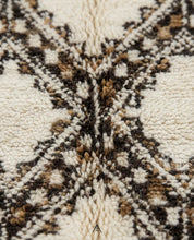 Antique Berber Rug 5.7x9 ft — 175x275 cm-Berber Handicraft