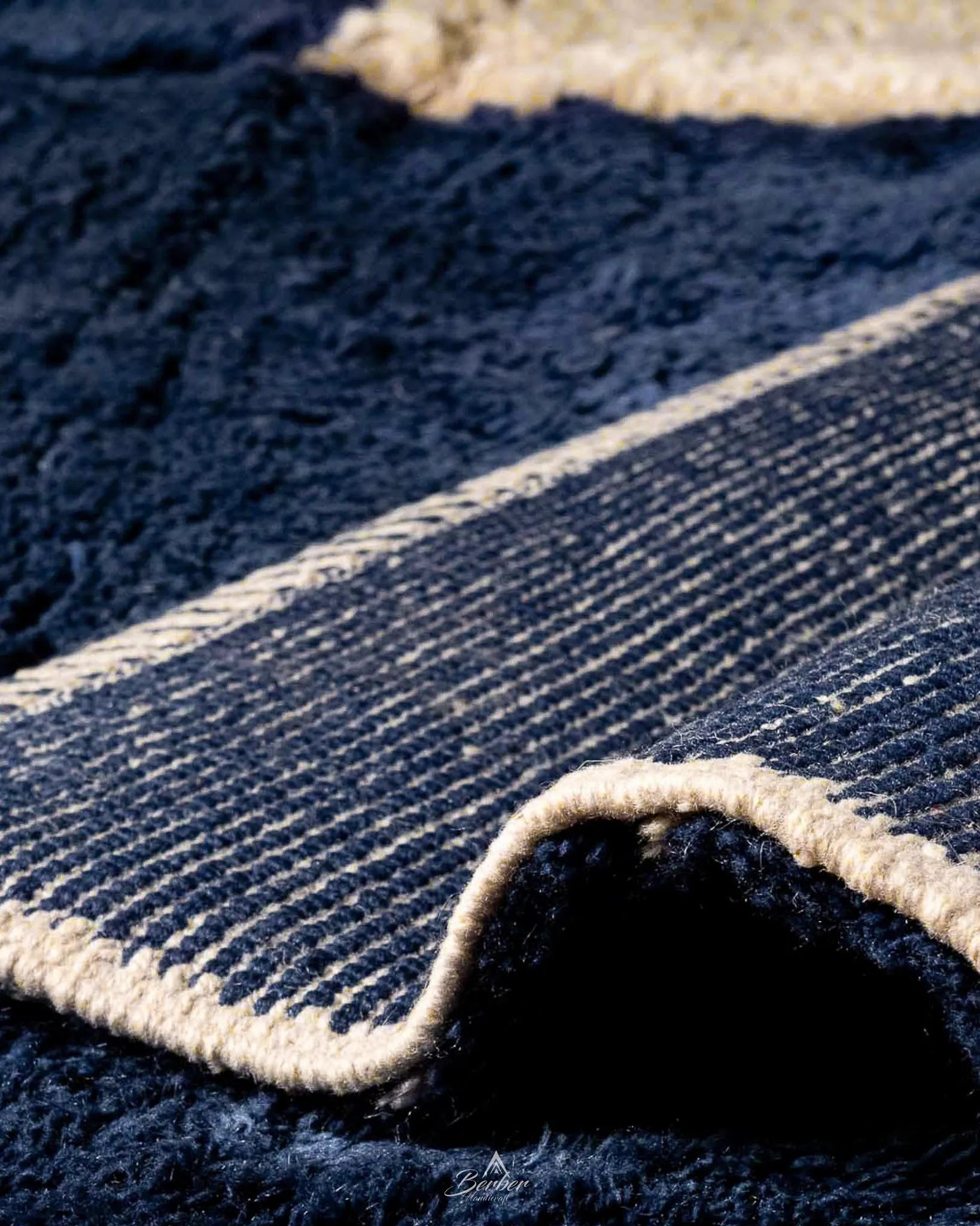 Artistic Wool Rug 3 X 5 Ft | 90 X 150 Cm / With Tassels / Short (0.4” / 1 cm)