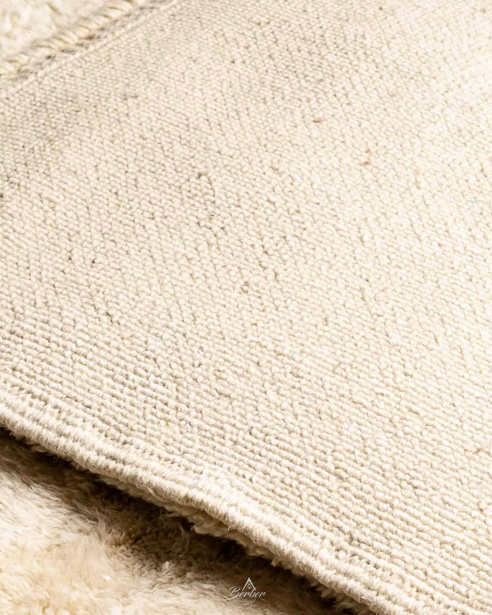 Beige Moroccan Wool Rug 3 X 5 Ft | 90 X 150 Cm / With Tassels / Short (0.4” / 1 cm)