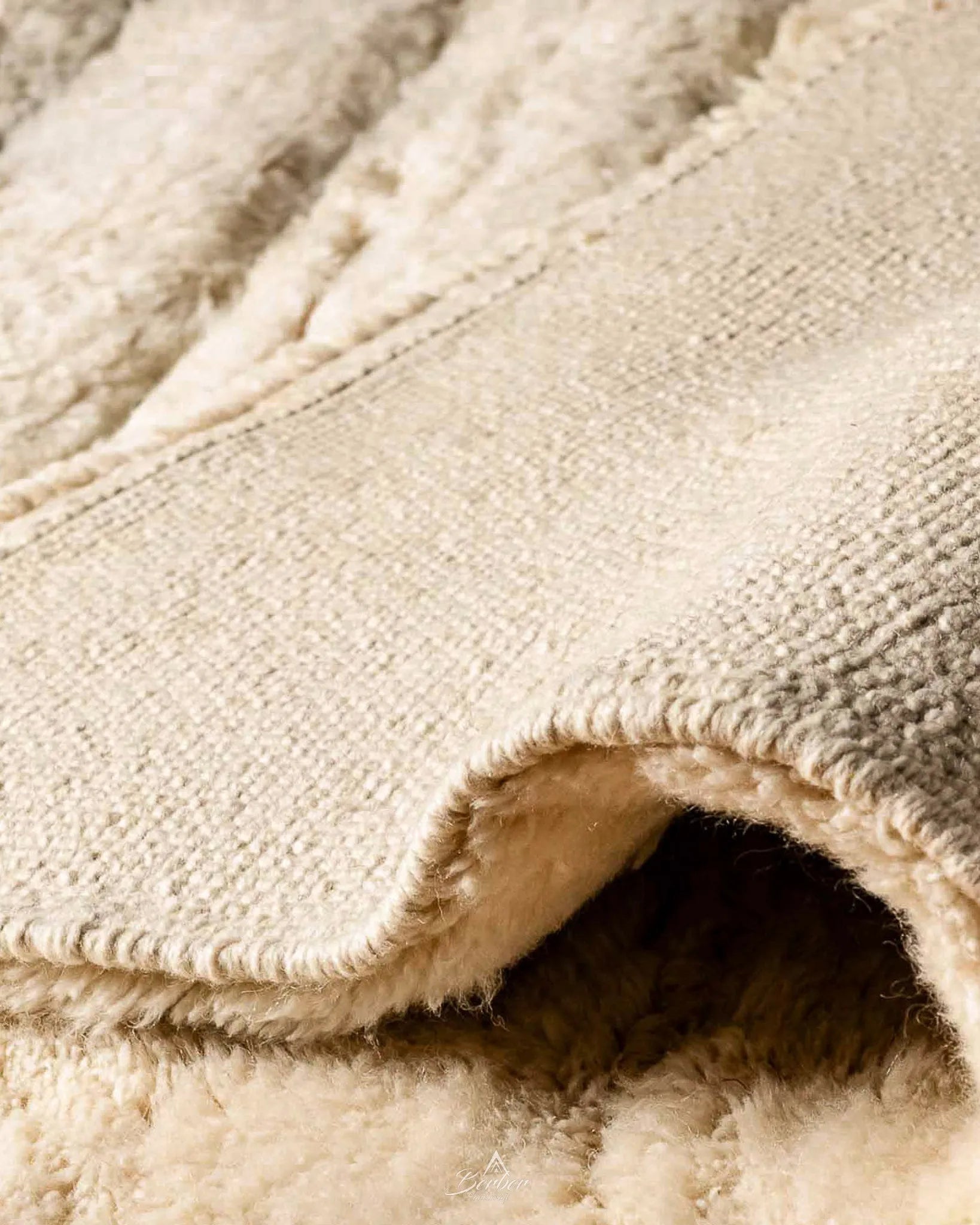 Beige Moroccan Wool Rug 3 X 5 Ft | 90 X 150 Cm / With Tassels / Short (0.4” / 1 cm)