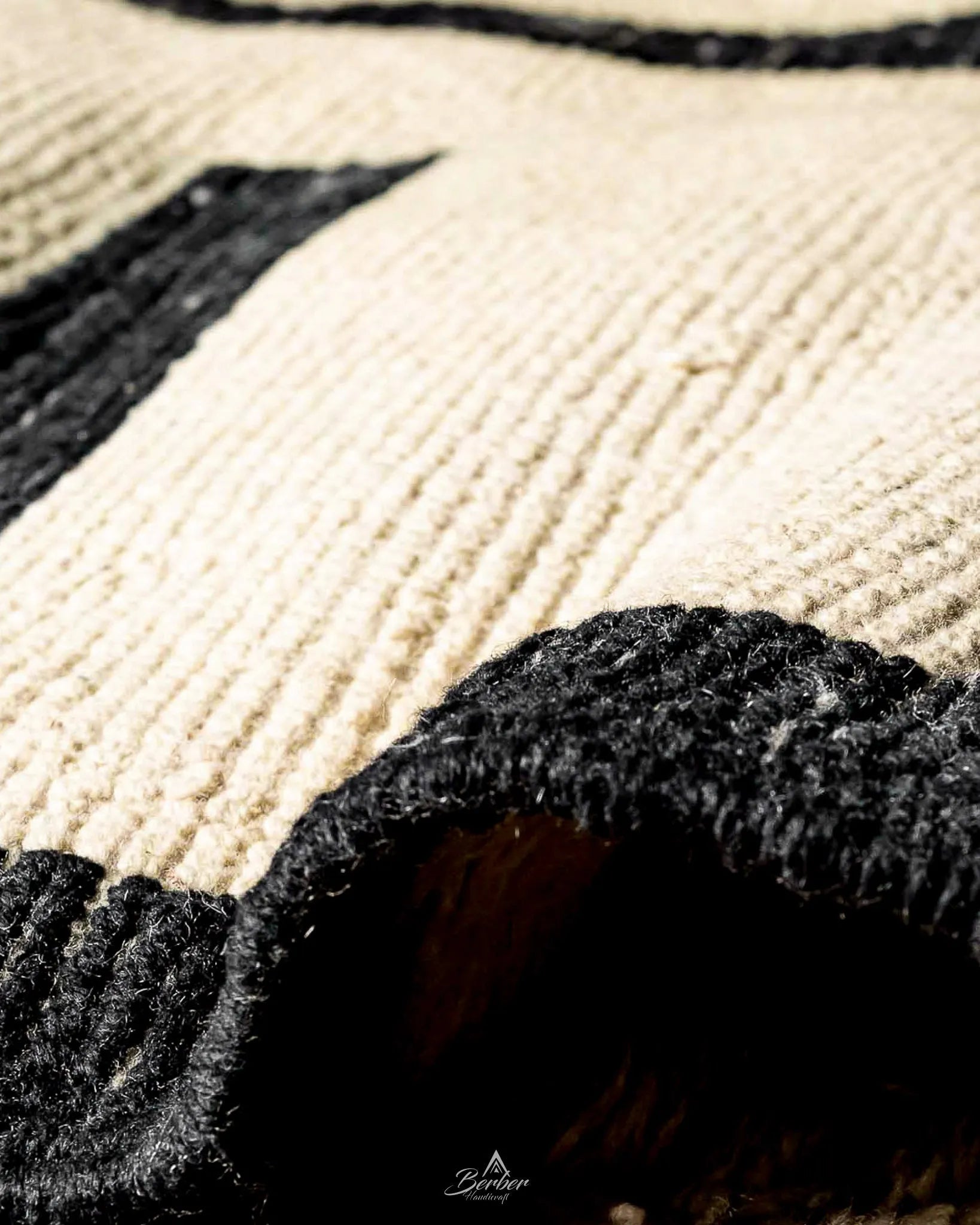 Berber Decorative Rug 3 X 5 Ft | 90 X 150 Cm / With Tassels / Short (0.4” / 1 cm)