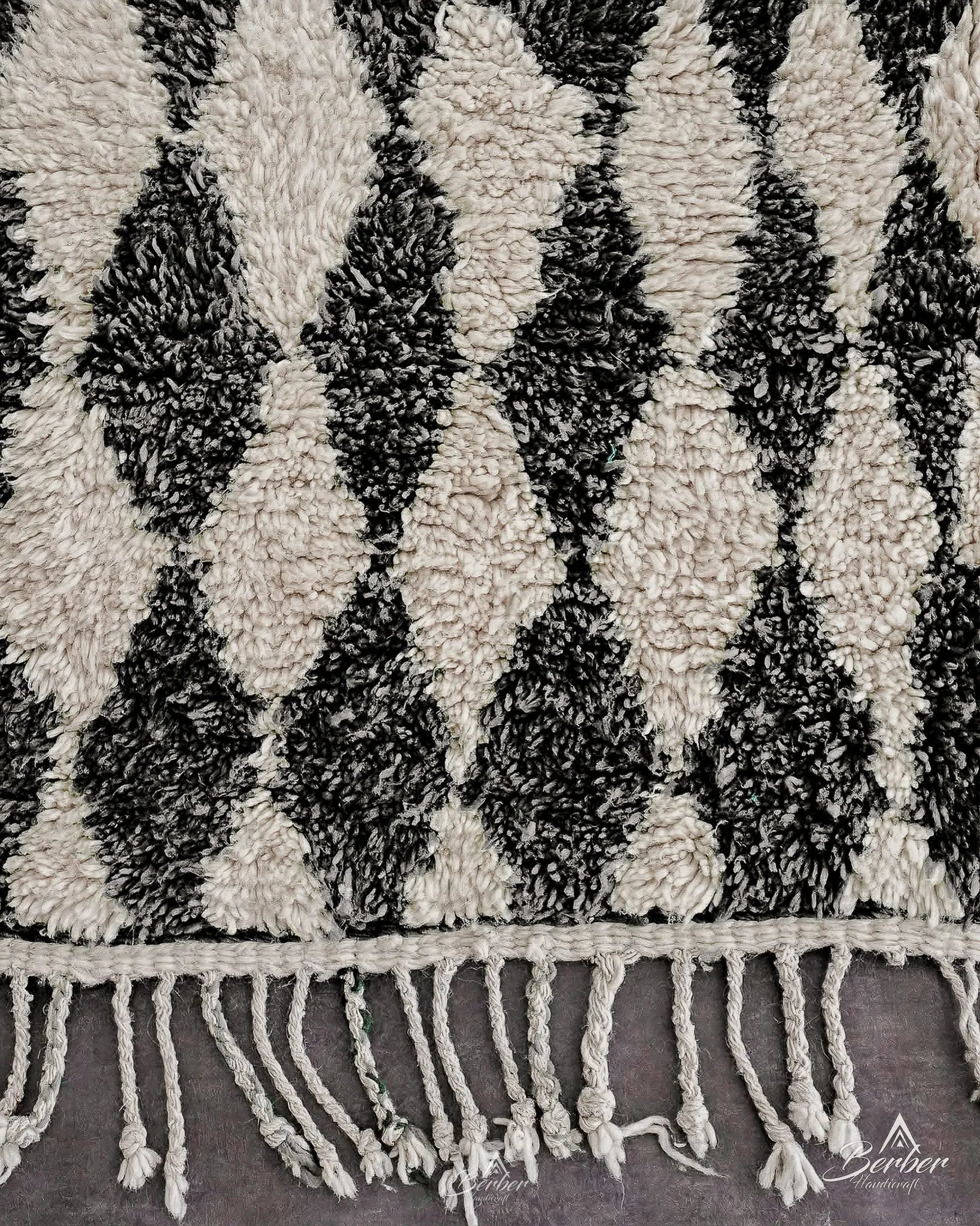 Black And White Checkered Rug 3 X 5 Ft | 90 X 150 Cm / With Tassels / Short (0.4” / 1 cm)