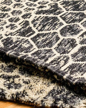 Black Beni Rug 3 X 5 Ft | 90 X 150 Cm / With Tassels / Short (0.4” / 1 cm)