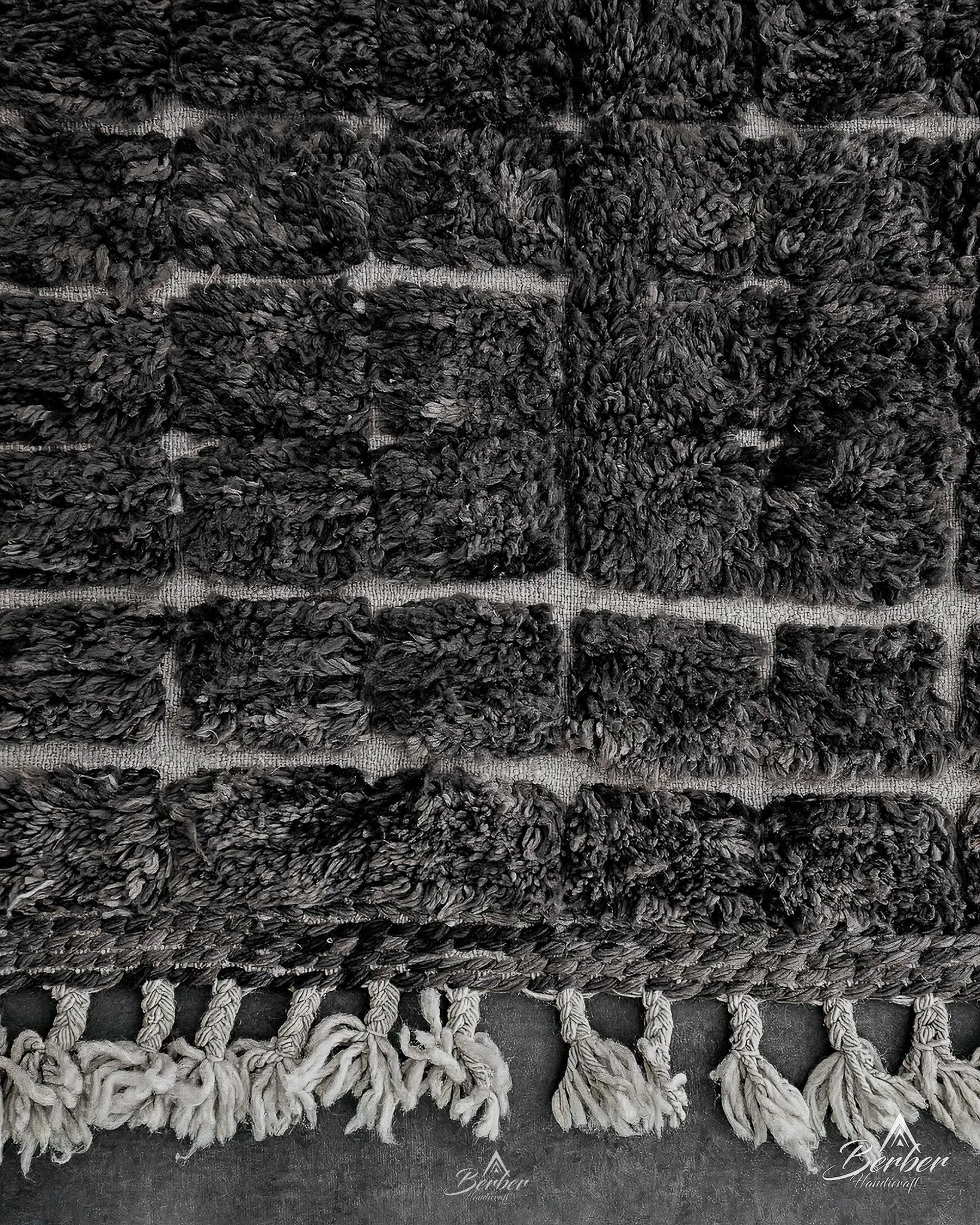 Black Berber Rug 3 X 5 Ft | 90 X 150 Cm / With Tassels / Short (0.4” / 1 cm)