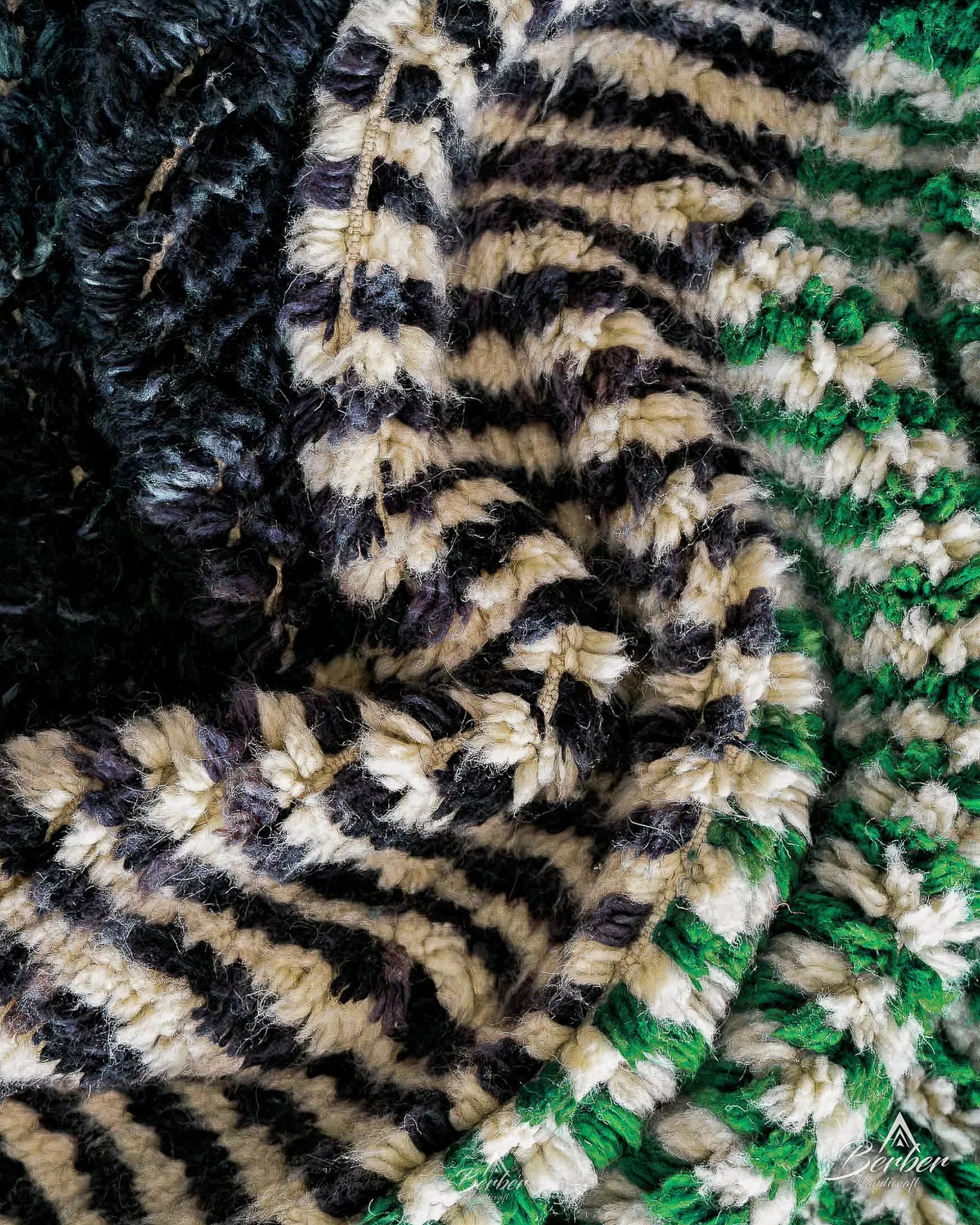 Black Green Moroccan Rug 3 X 5 Ft | 90 X 150 Cm / With Tassels / Short (0.4” / 1 cm)