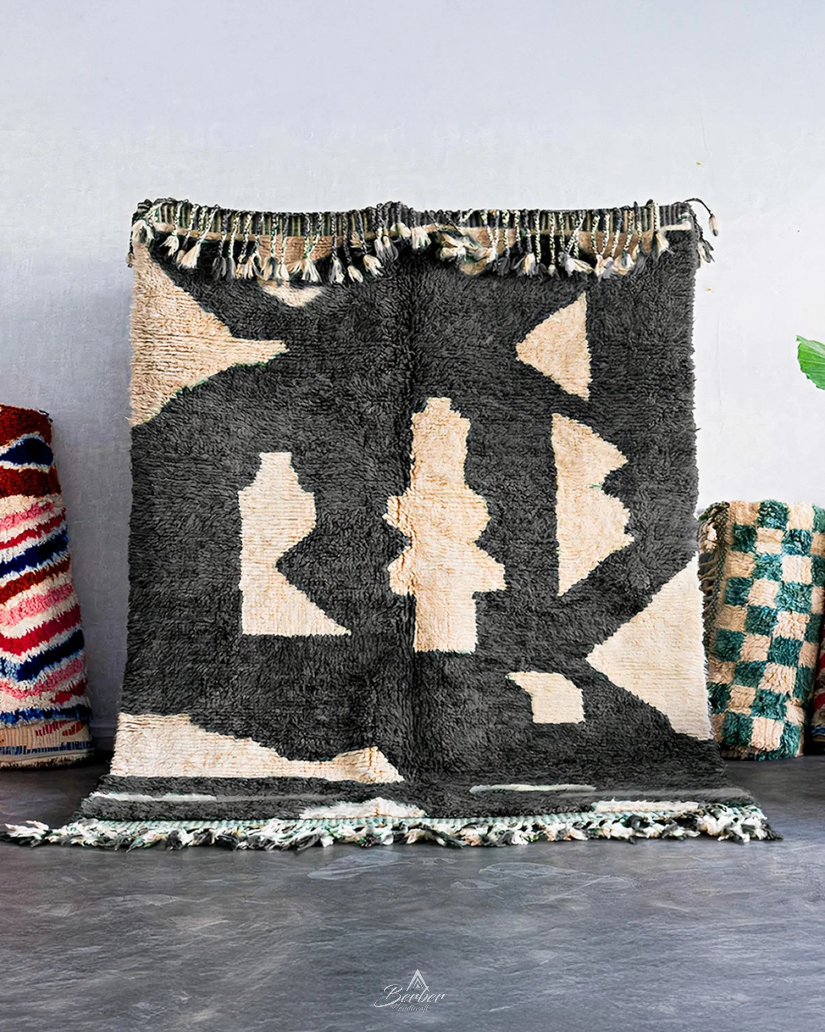 Black Handmade Rug 3 X 5 Ft | 90 X 150 Cm / With Tassels / Short (0.4” / 1 cm)