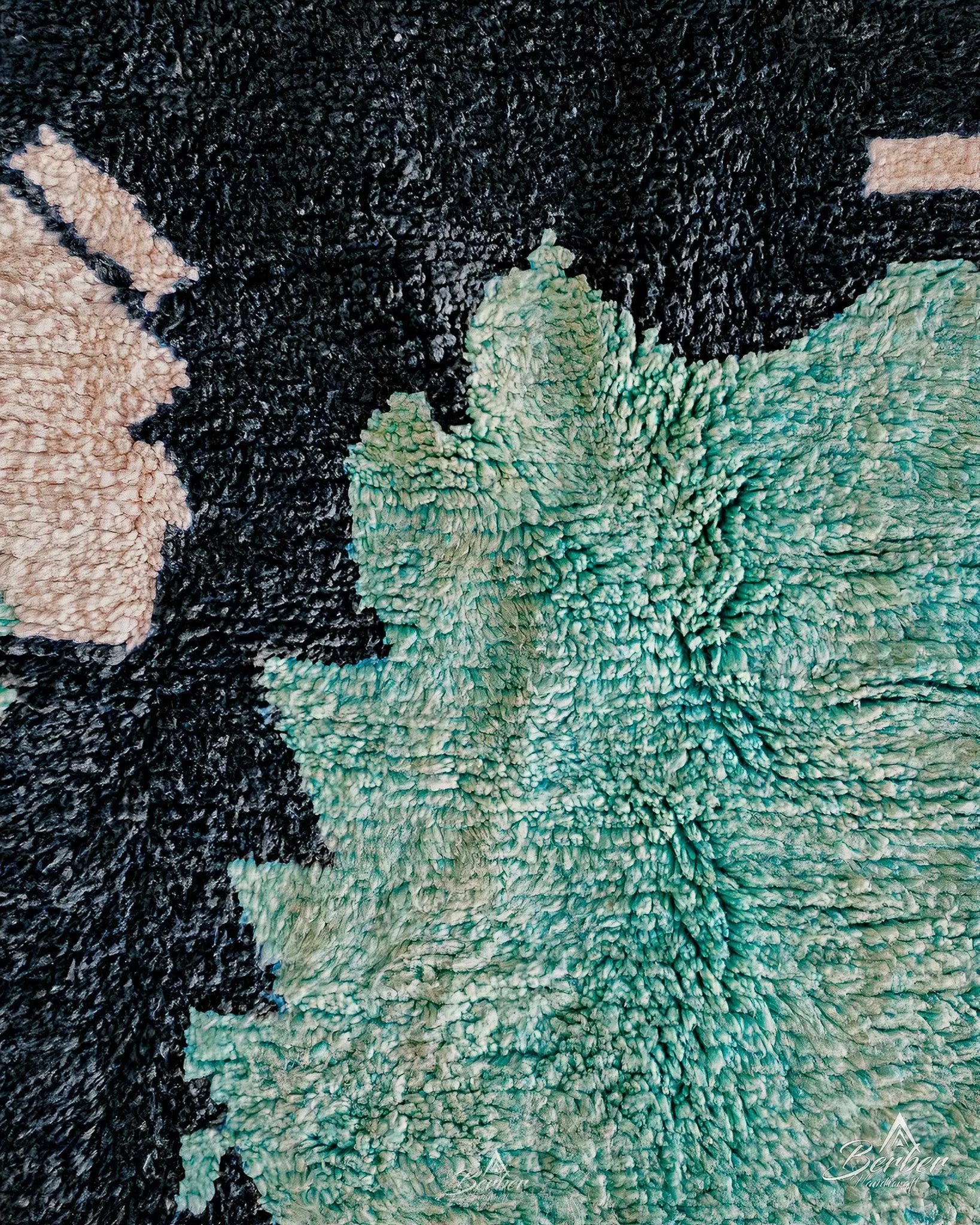 Black Living Room Rug 3 X 5 Ft | 90 X 150 Cm / With Tassels / Short (0.4” / 1 cm)