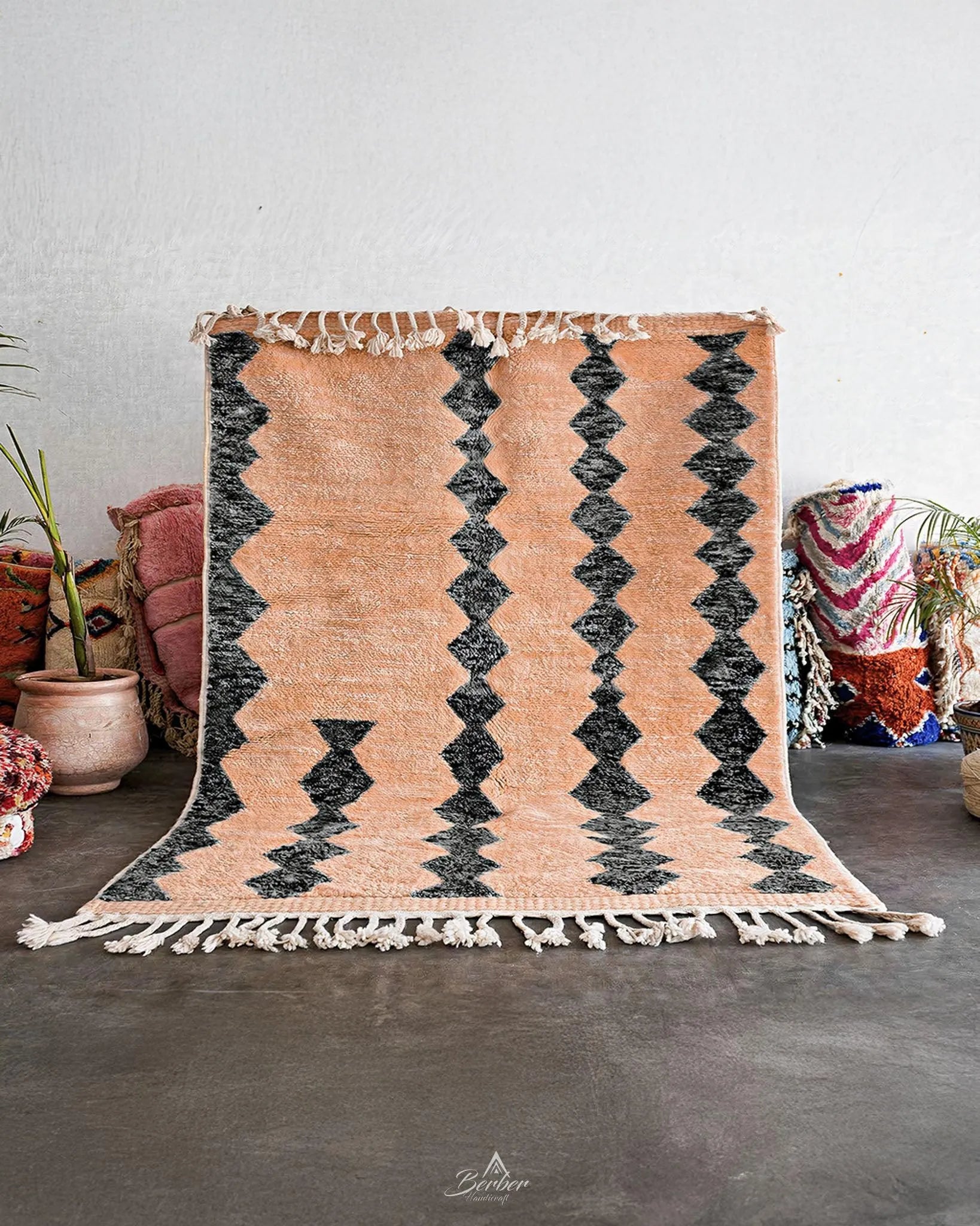 Black Peach Boujaad Rug-Berber Handicraft