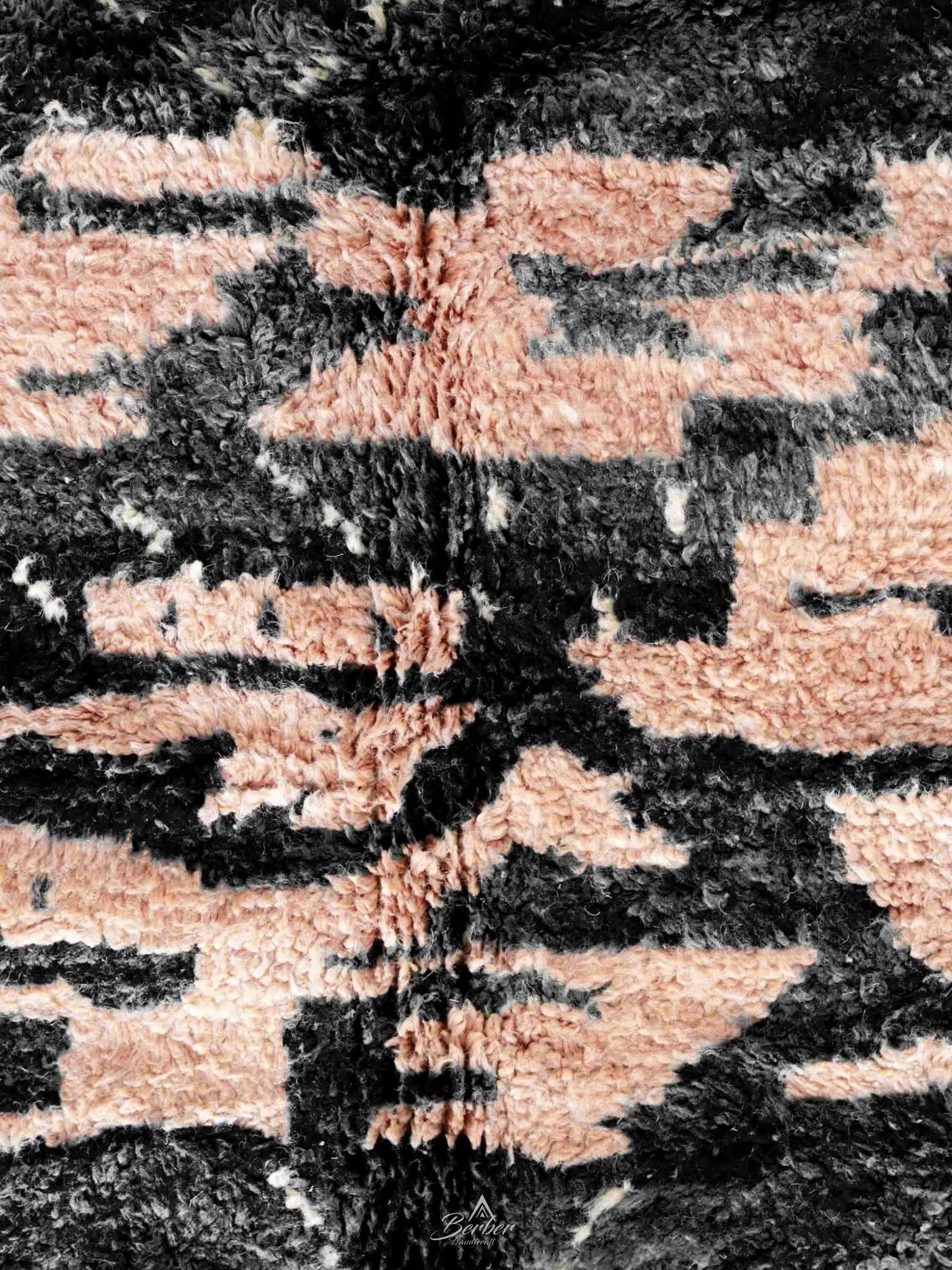 Black and Peach Moroccan rug 3 X 5 Ft | 90 X 150 Cm / With Tassels / Short (0.4” / 1 cm)