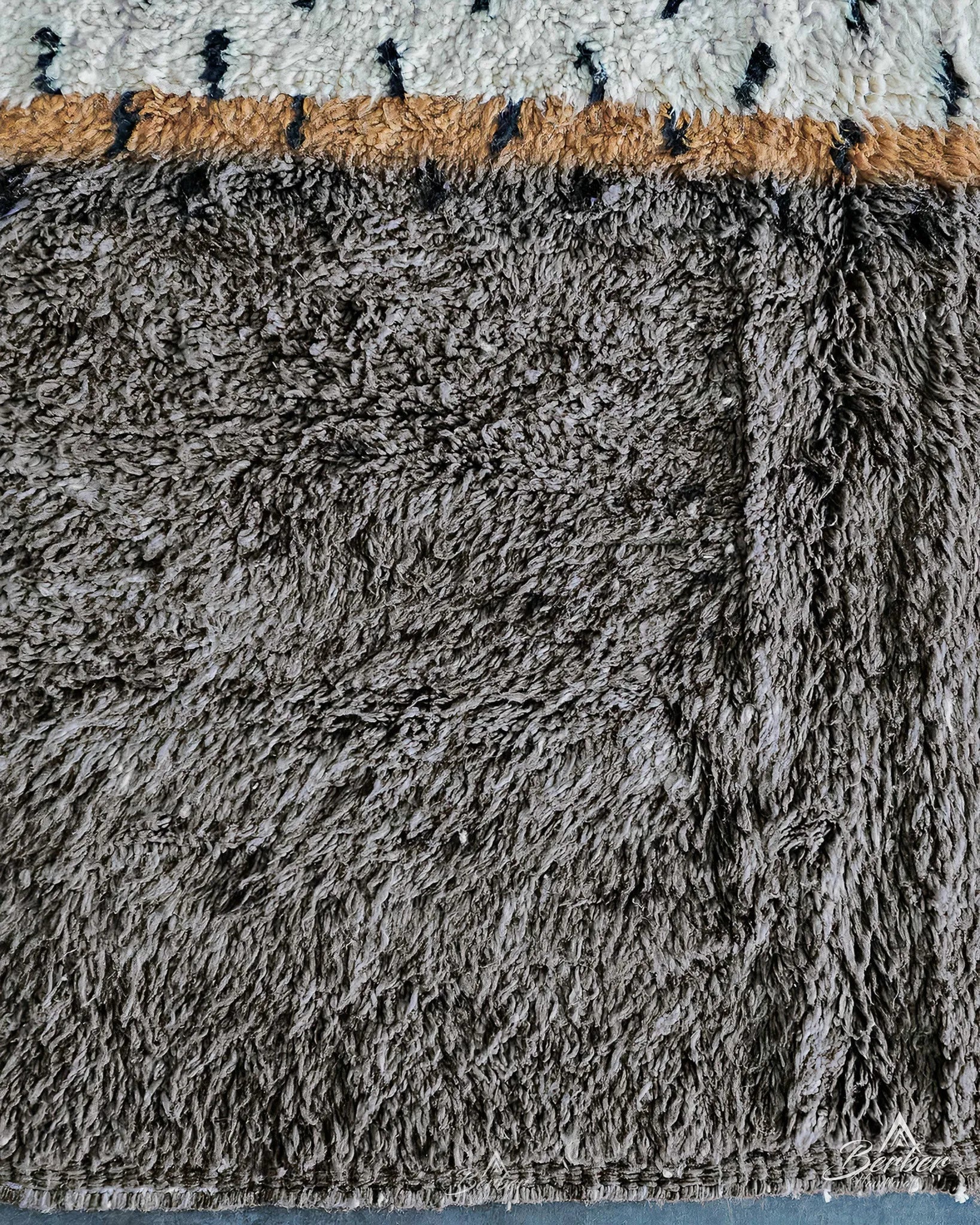 Black and White Polka Dot Rug-Berber Handicraft
