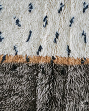 Black and White Polka Dot Rug-Berber Handicraft