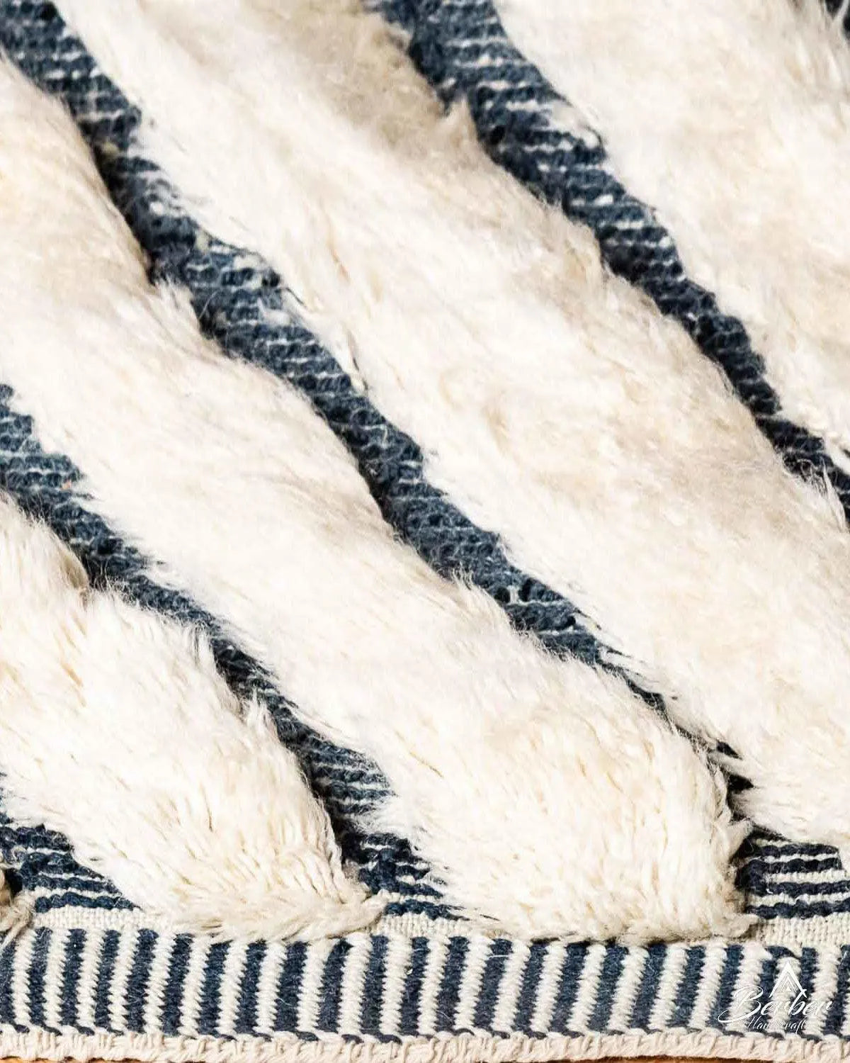 Black and White Wool Rug-Berber Handicraft