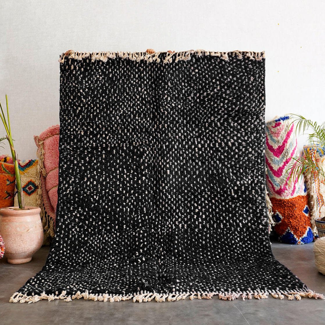 Black Dotted Rug - Berber Handicraft