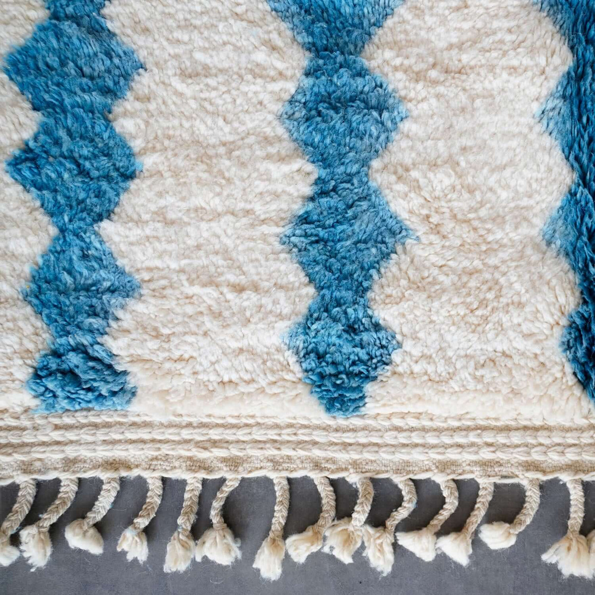 Blue White Azilal Rug - Berber Handicraft