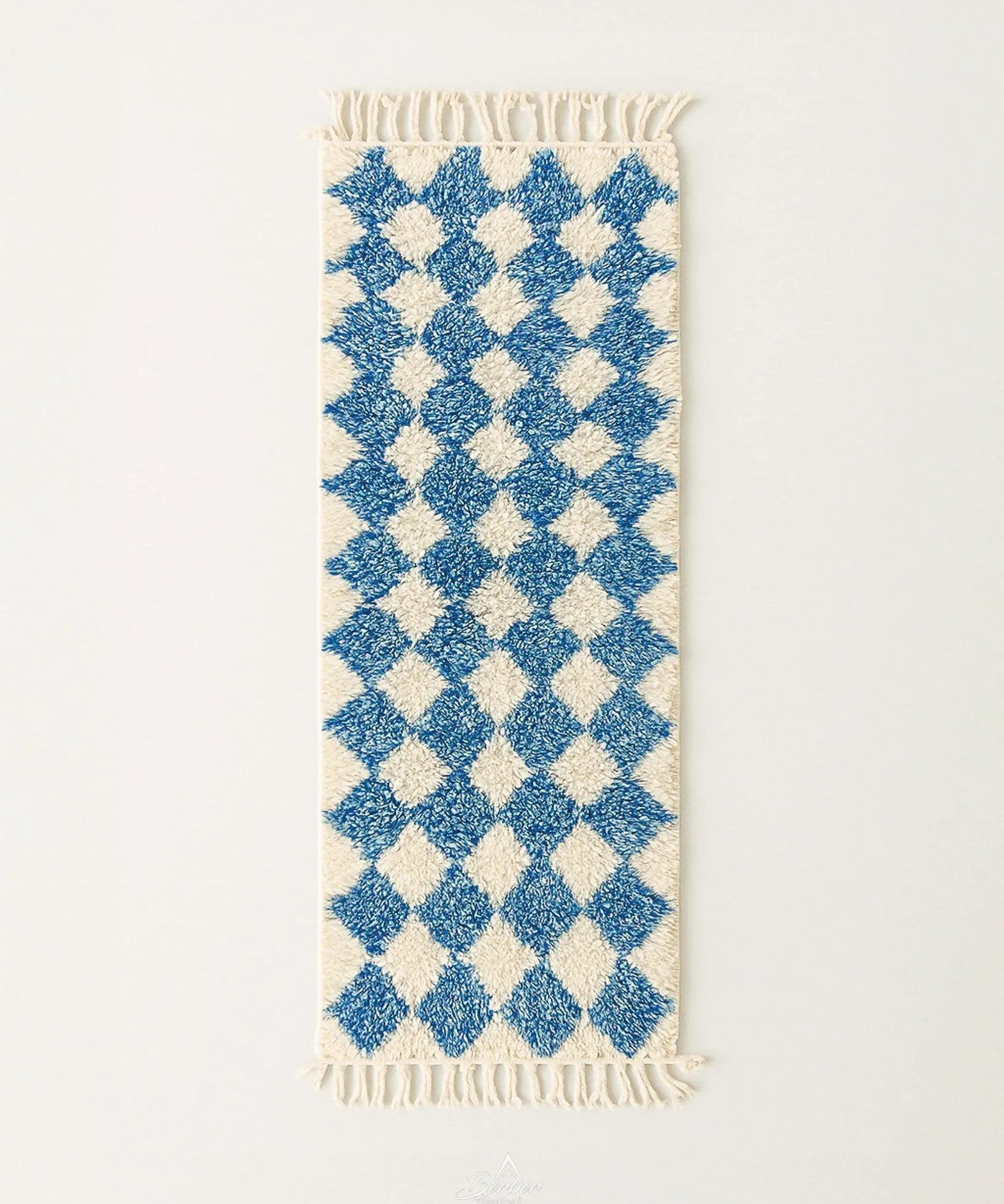 1 cm)
