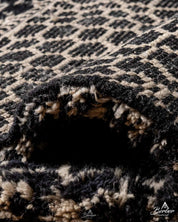 Bold Runner Rug 2 X 6 Ft | 60 X 180 Cm / With Tassels / Short (0.4” / 1 cm)