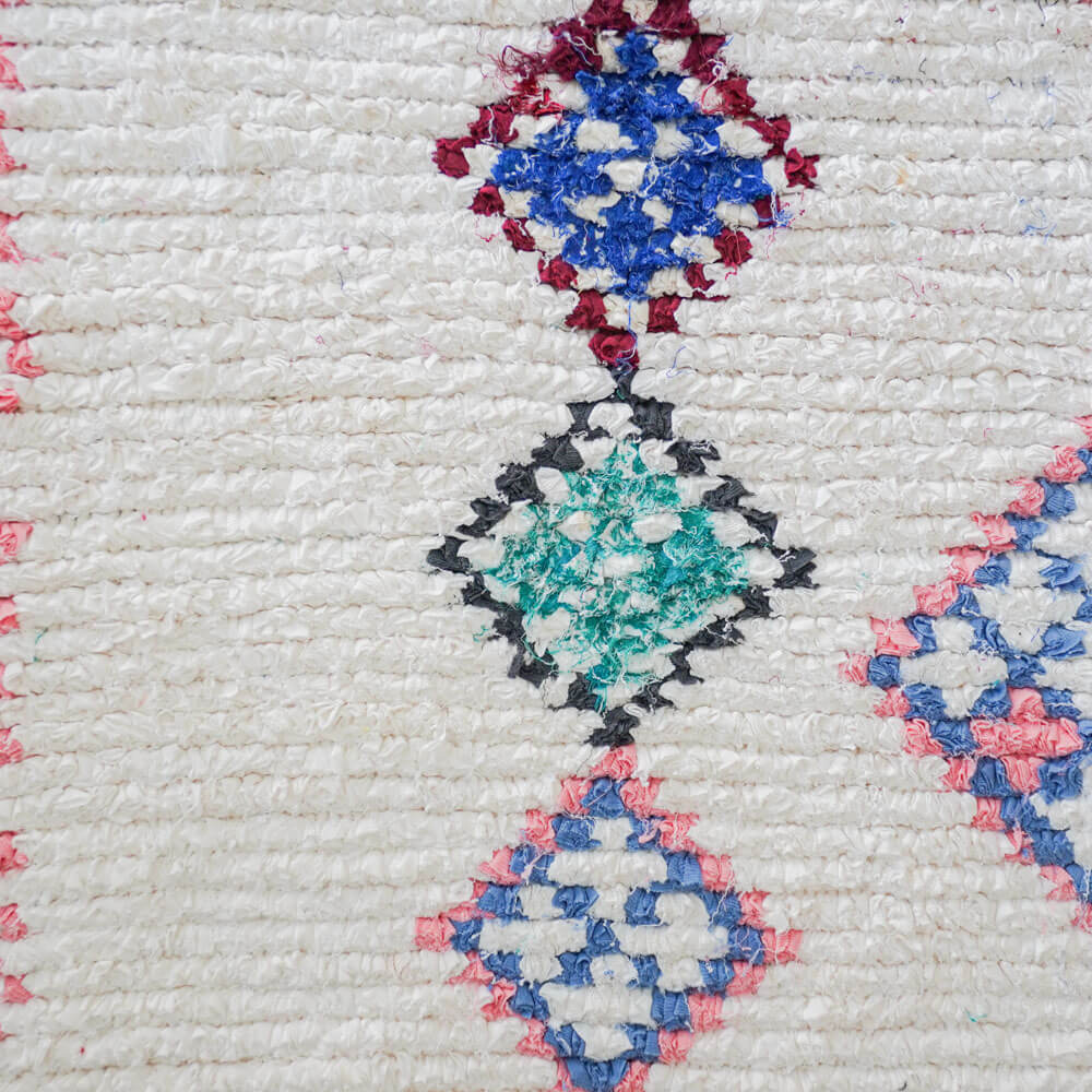 White and pink Boucherouite rug-Berber Handicraft