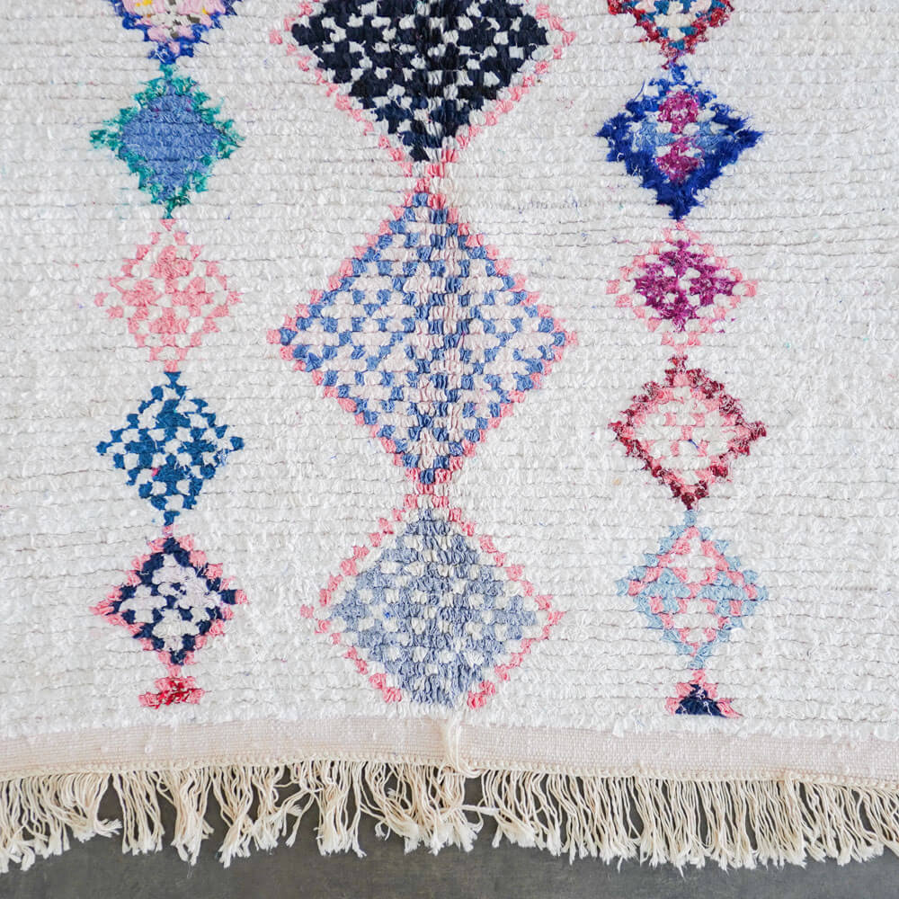 White and pink Boucherouite rug-Berber Handicraft