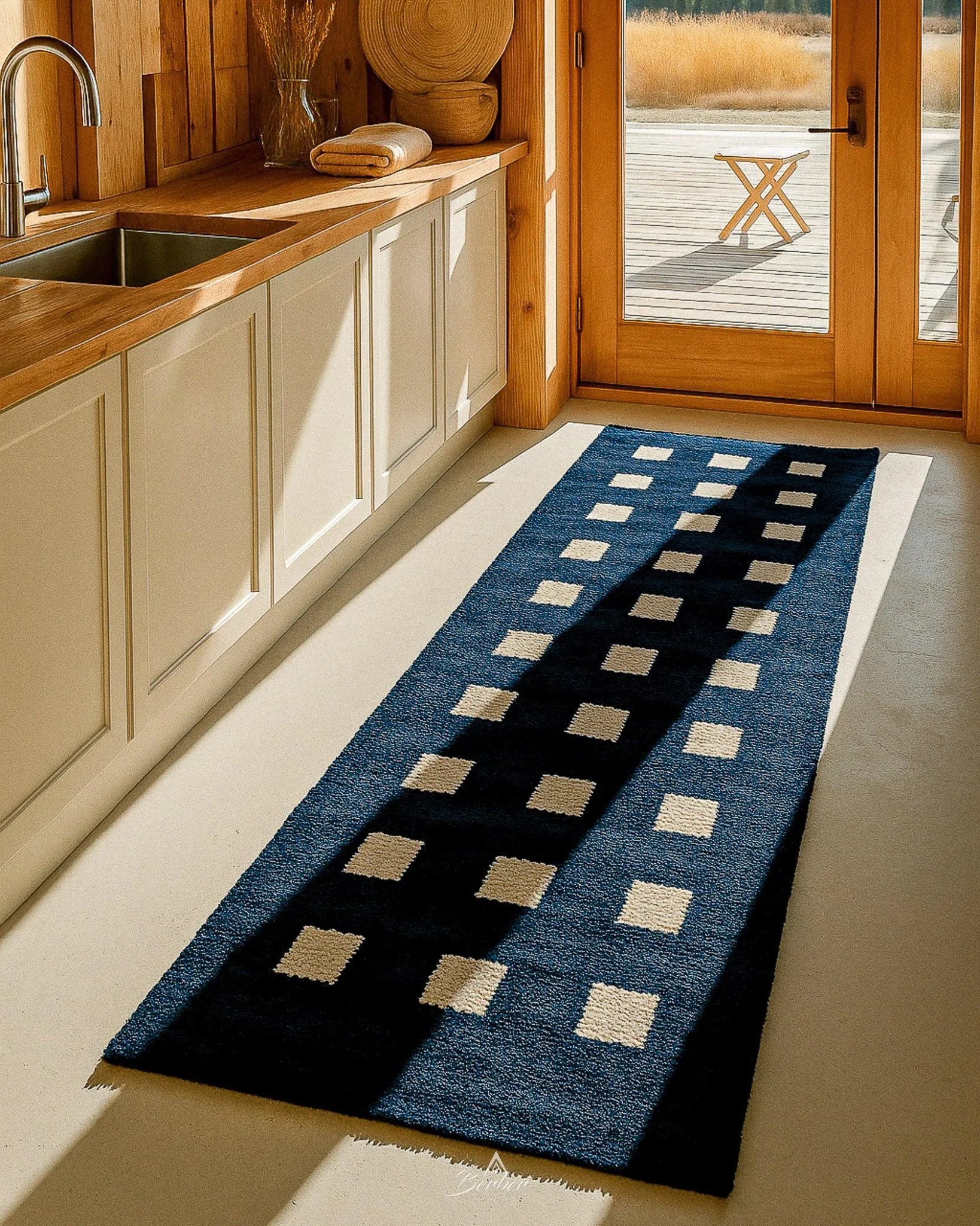 Checkered Runner 2 X 6 Ft | 60 X 180 Cm / With Tassels / Short (0.4” / 1 cm)