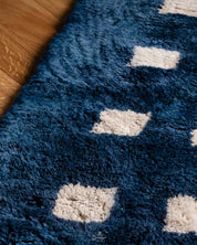 Checkered Runner 2 X 6 Ft | 60 X 180 Cm / With Tassels / Short (0.4” / 1 cm)