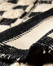 Checkered Wool Rug 3 X 5 Ft | 90 X 150 Cm / With Tassels / Short (0.4” / 1 cm)
