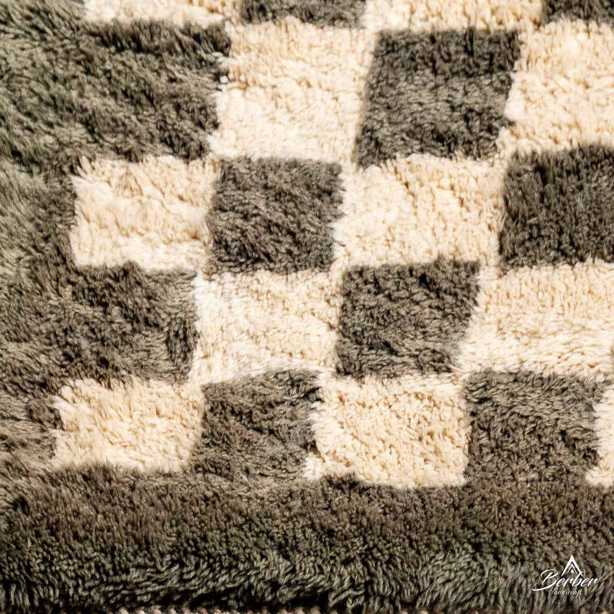 Moroccan Checkered Rug - Berber Handicraft