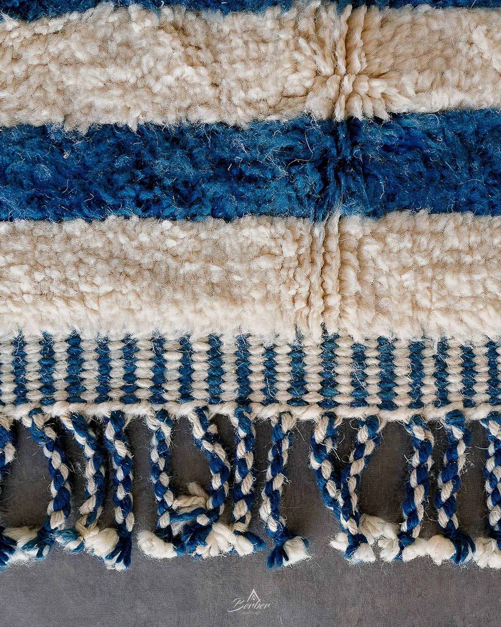Colorful Accent Rug 3 X 5 Ft | 90 X 150 Cm / With Tassels / Short (0.4” / 1 cm)