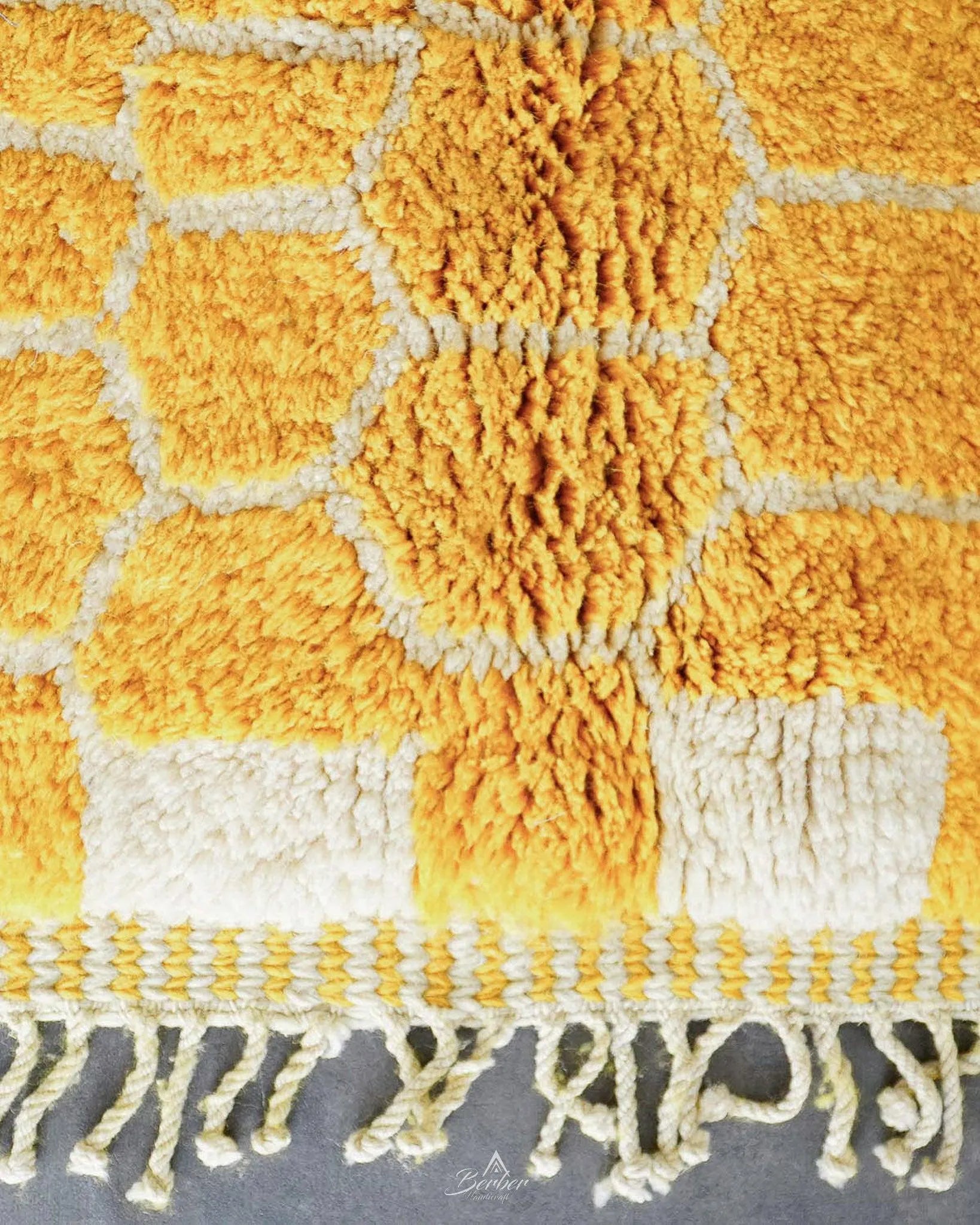 Colorful Yellow Wool Rug 3 X 5 Ft | 90 X 150 Cm / With Tassels / Short (0.4” / 1 cm)