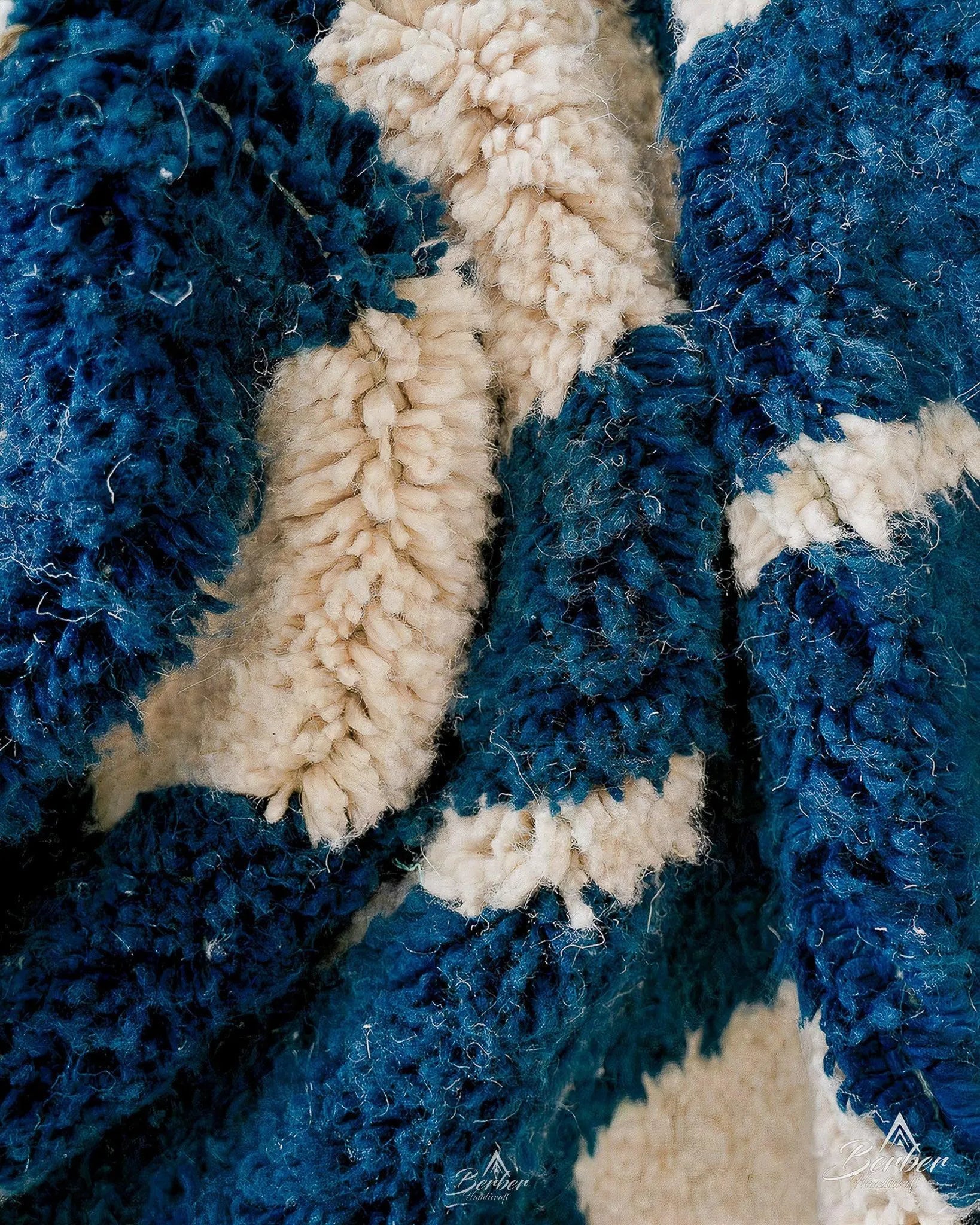 Contemporary Blue Carpet 3 X 5 Ft | 90 X 150 Cm / With Tassels / Short (0.4” / 1 cm)