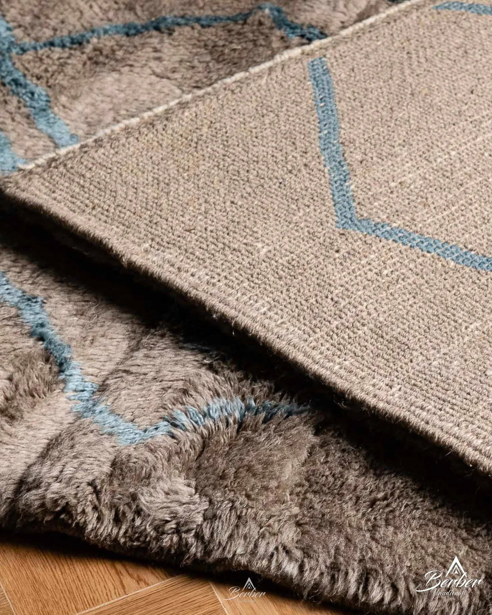 Custom Handwoven Rug-Berber Handicraft